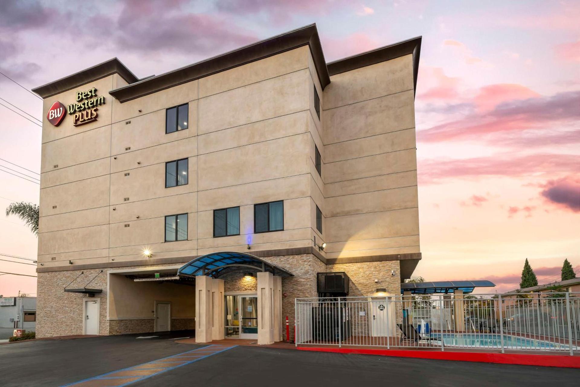 Best Western Plus Gardena-Los Angeles Inn & Suites photo 6