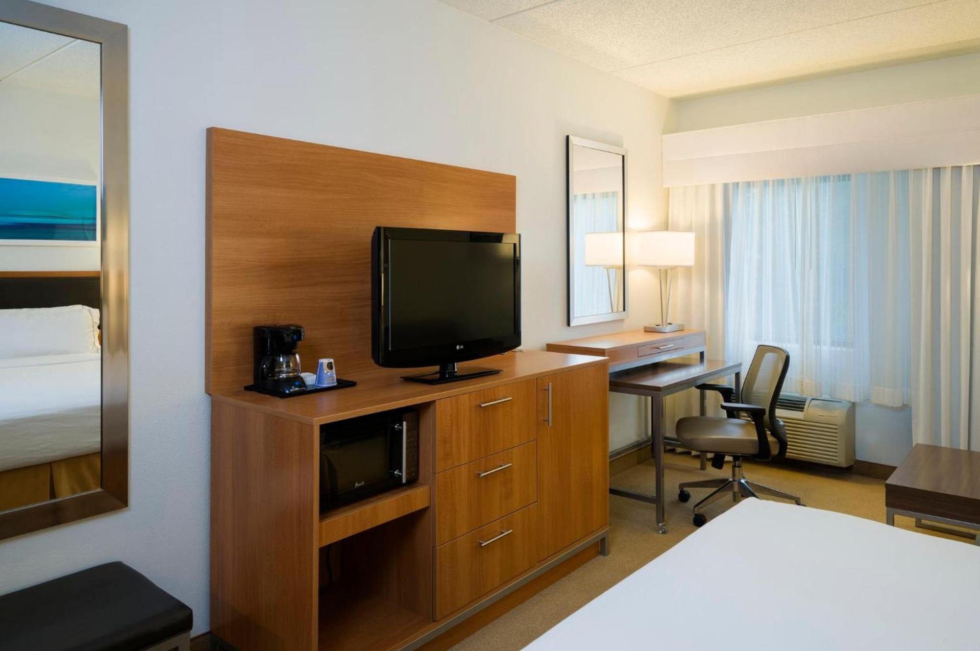 Holiday Inn Express Hershey-Harrisburg Area by IHG photo 83
