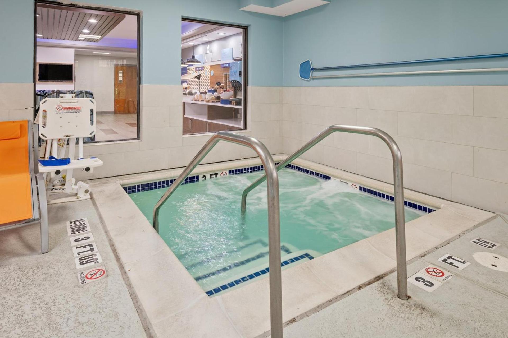 Holiday Inn Express Hershey-Harrisburg Area by IHG photo 84