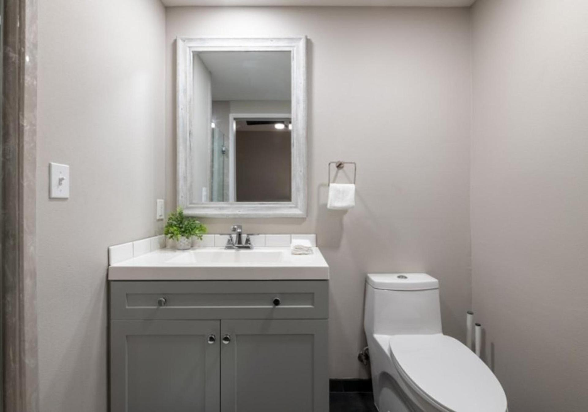 Bywater Suite Hotel photo 88