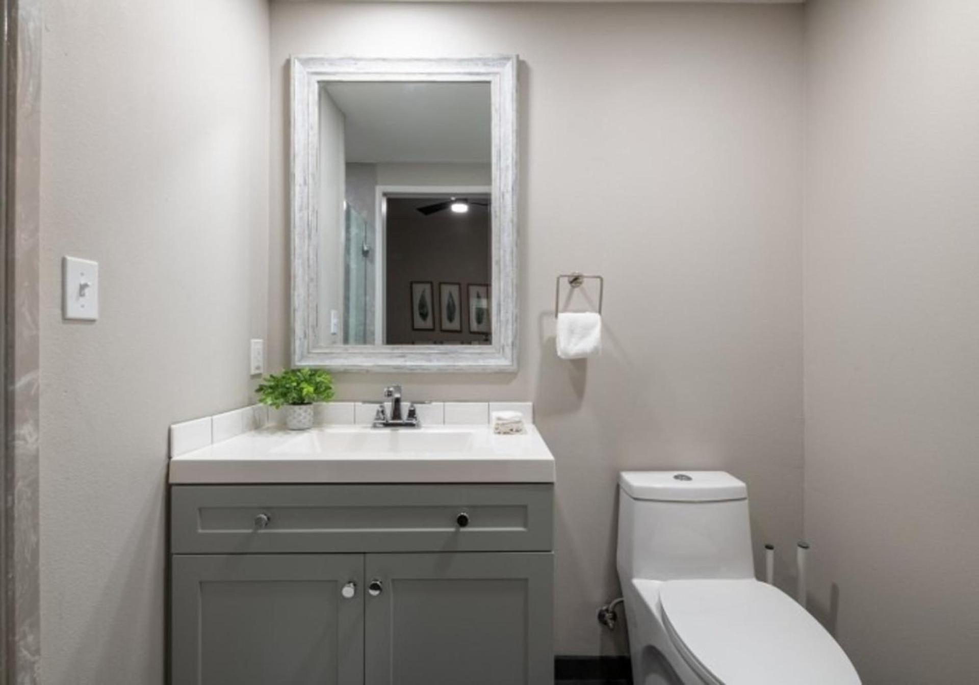 Bywater Suite Hotel photo 89