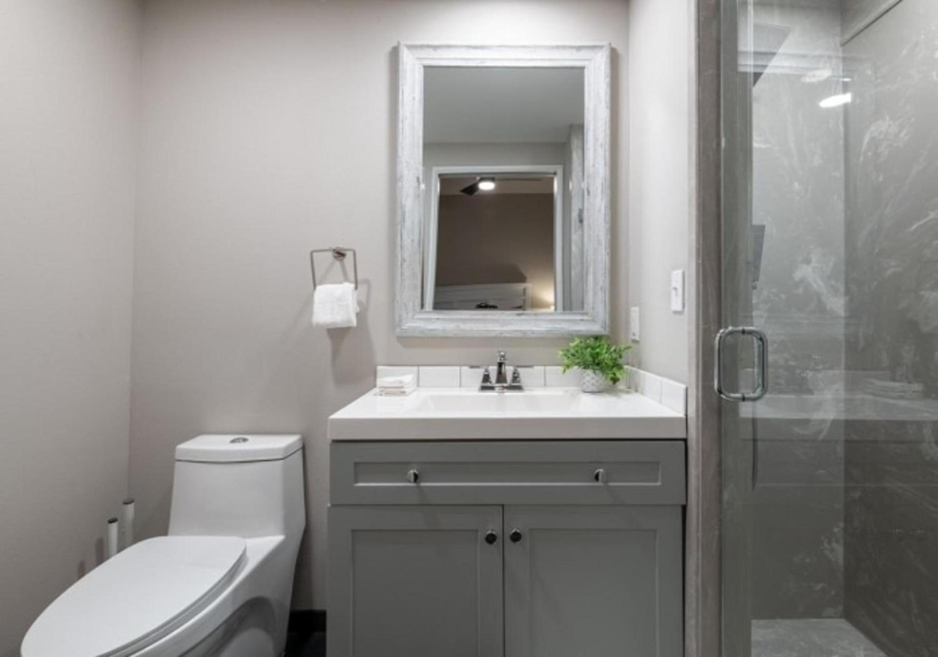 Bywater Suite Hotel photo 96