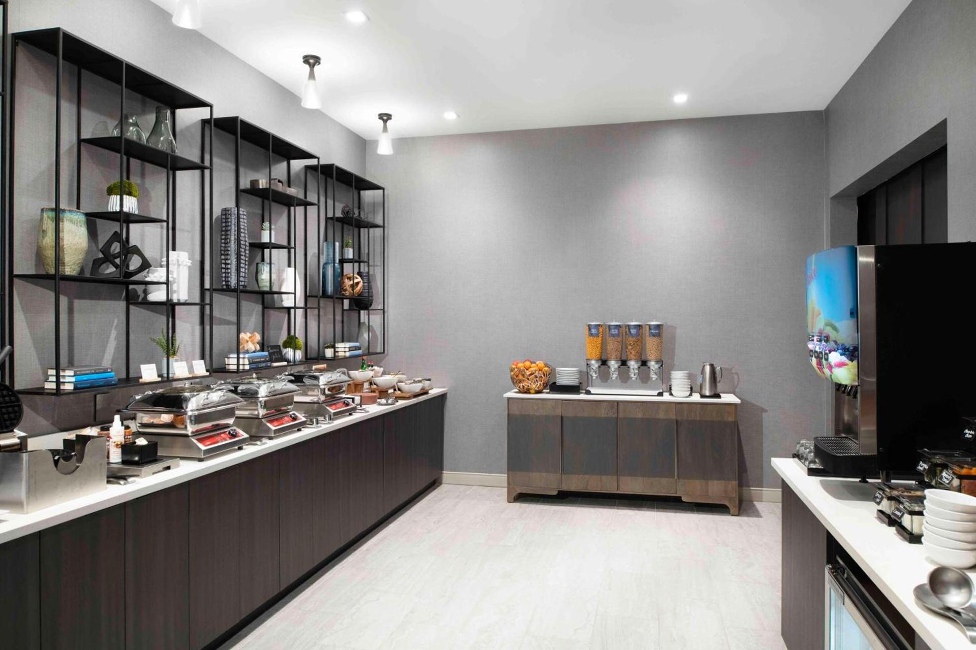 Homewood Suites By Hilton Boston Logan Airport Chelsea photo 12
