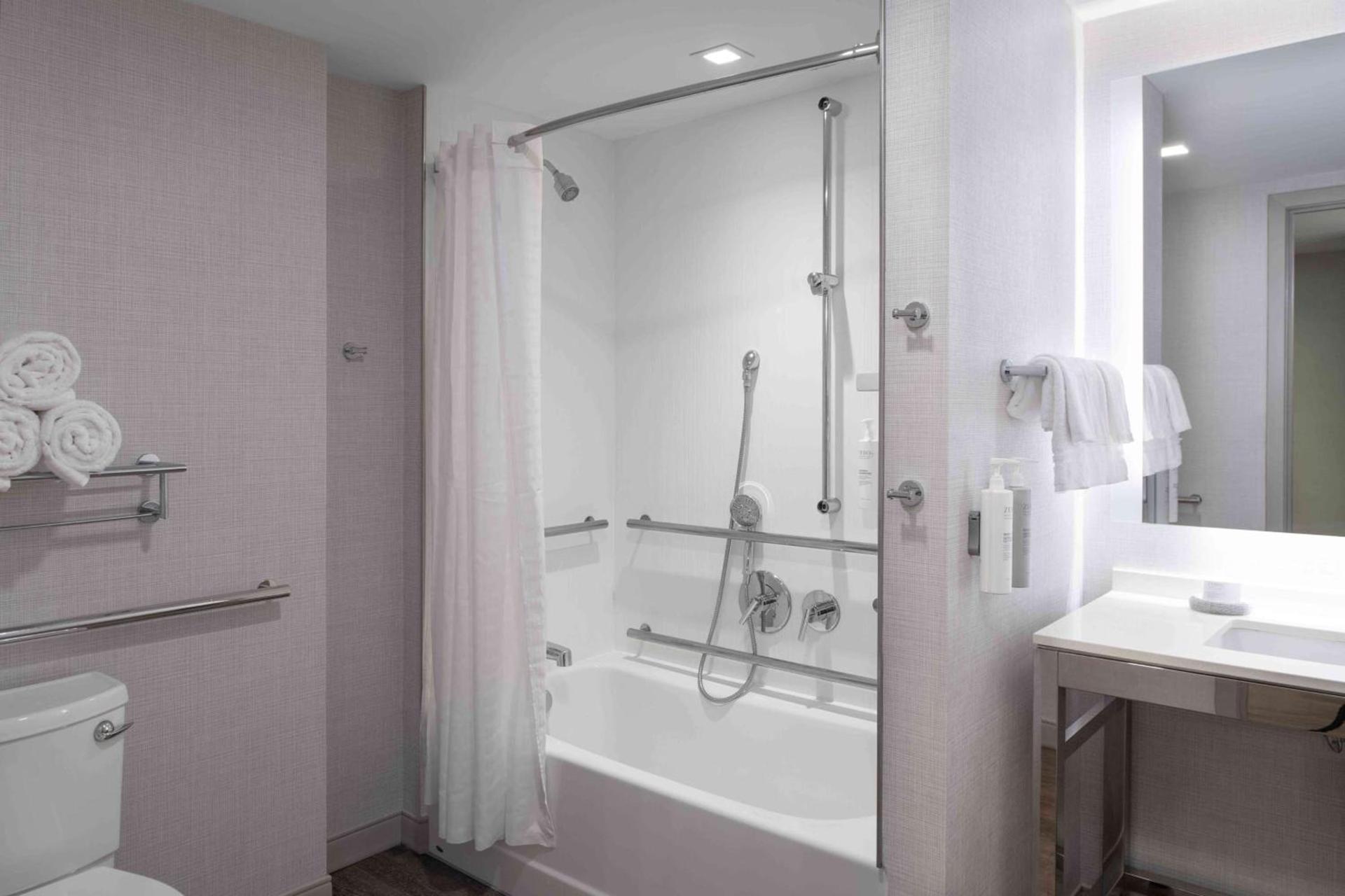 Homewood Suites By Hilton Boston Logan Airport Chelsea photo 28