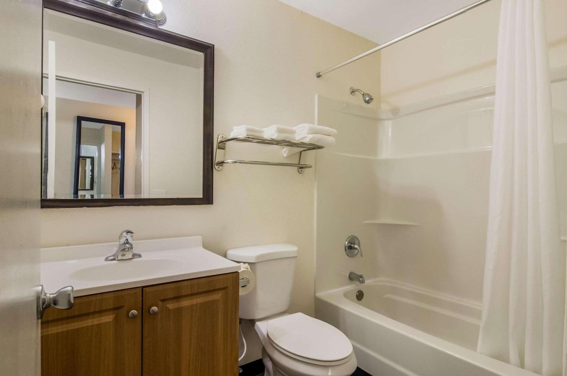 Rodeway Inn Enumclaw Mount Rainier-Crystal Mountain Area photo 19