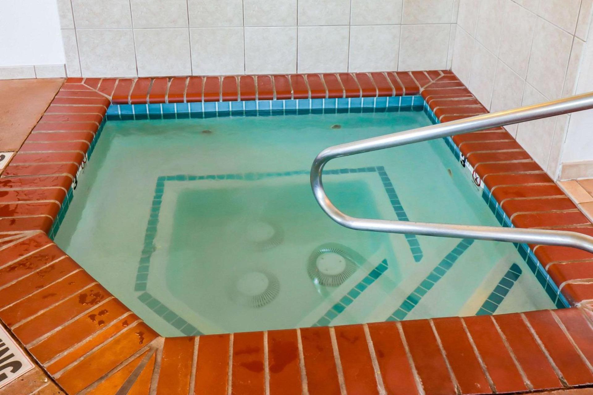 Quality Inn & Suites Sequim at Olympic National Park photo 17
