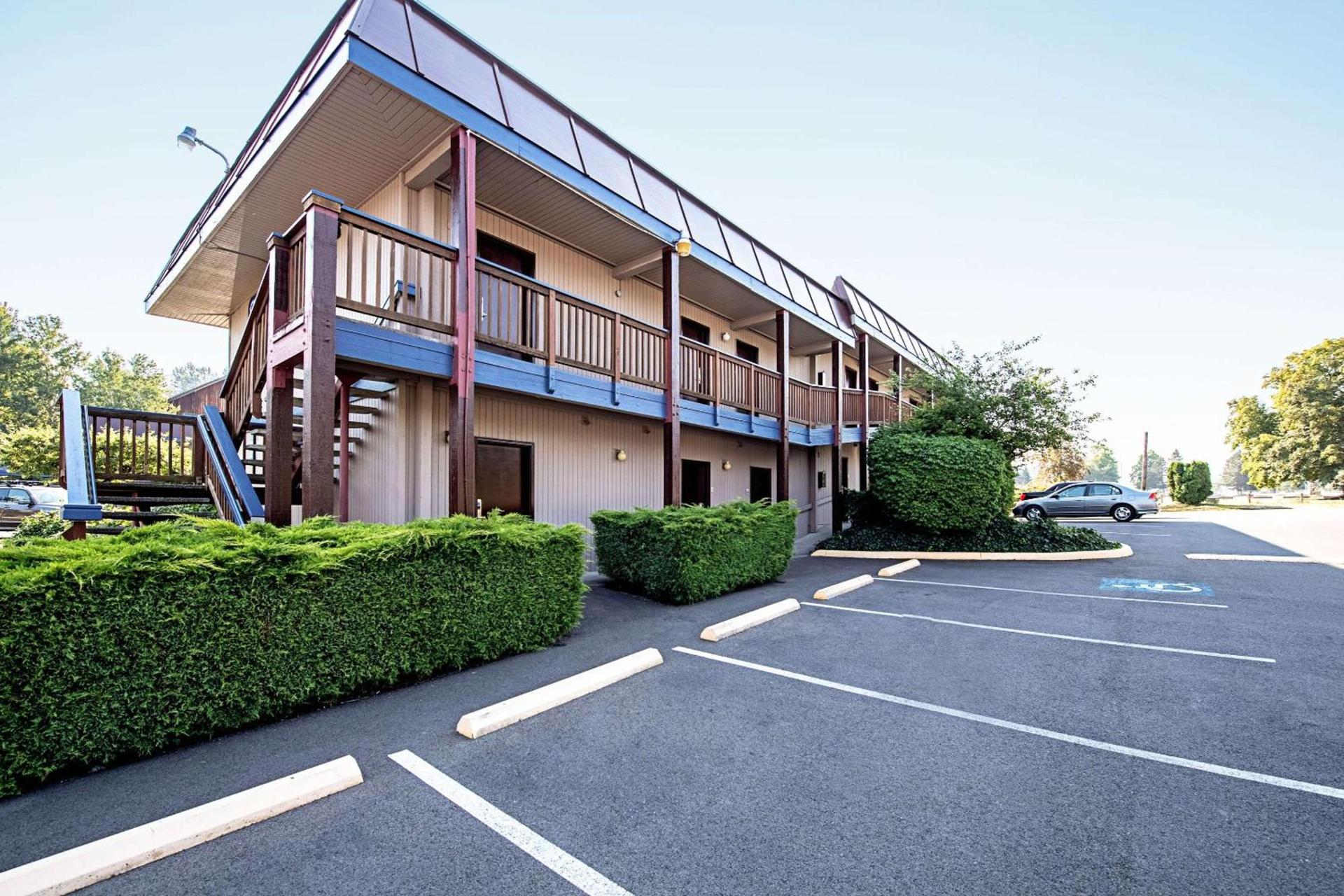 Rodeway Inn Enumclaw Mount Rainier-Crystal Mountain Area photo 4