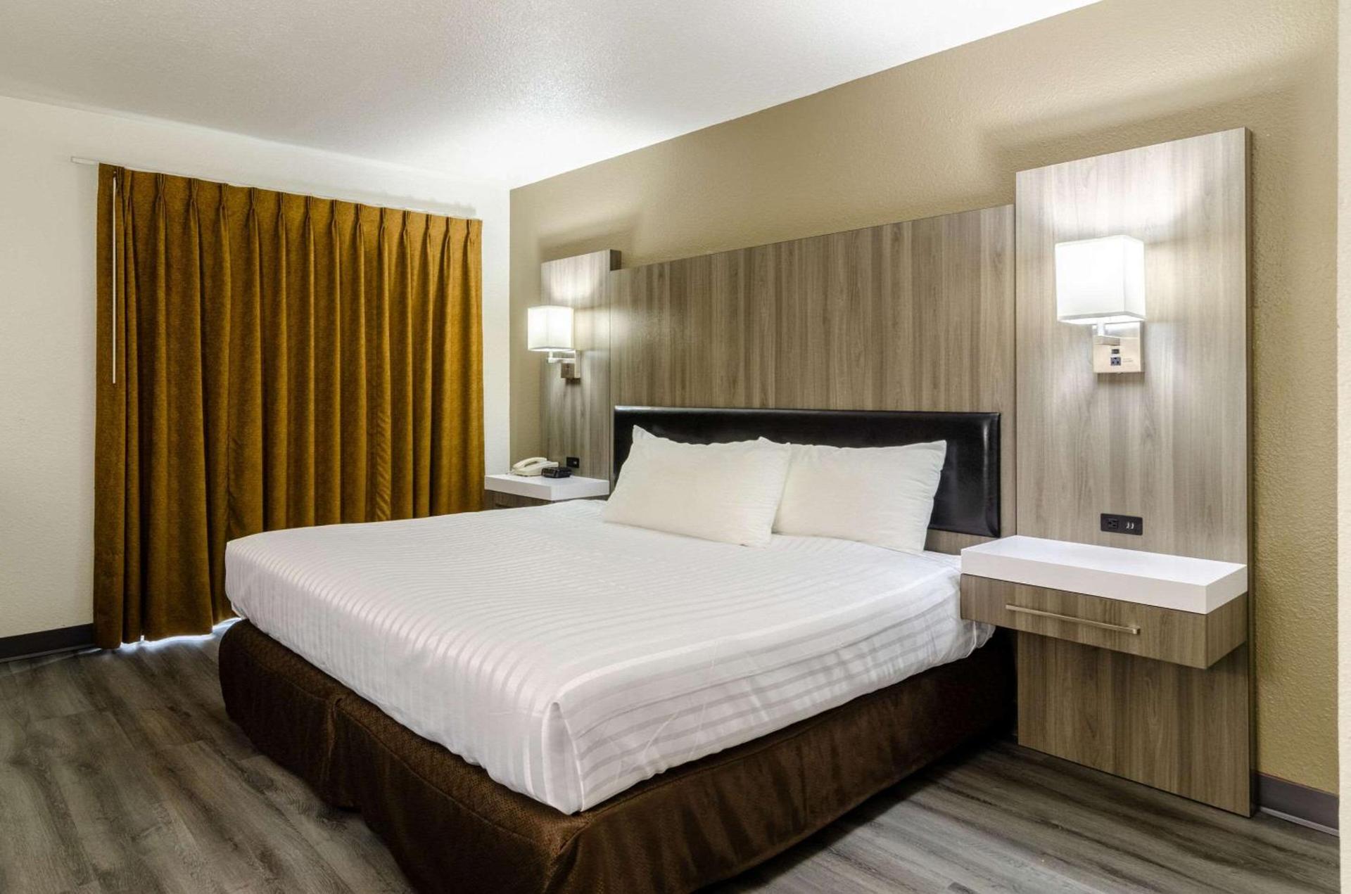 Rodeway Inn Enumclaw Mount Rainier-Crystal Mountain Area photo 16