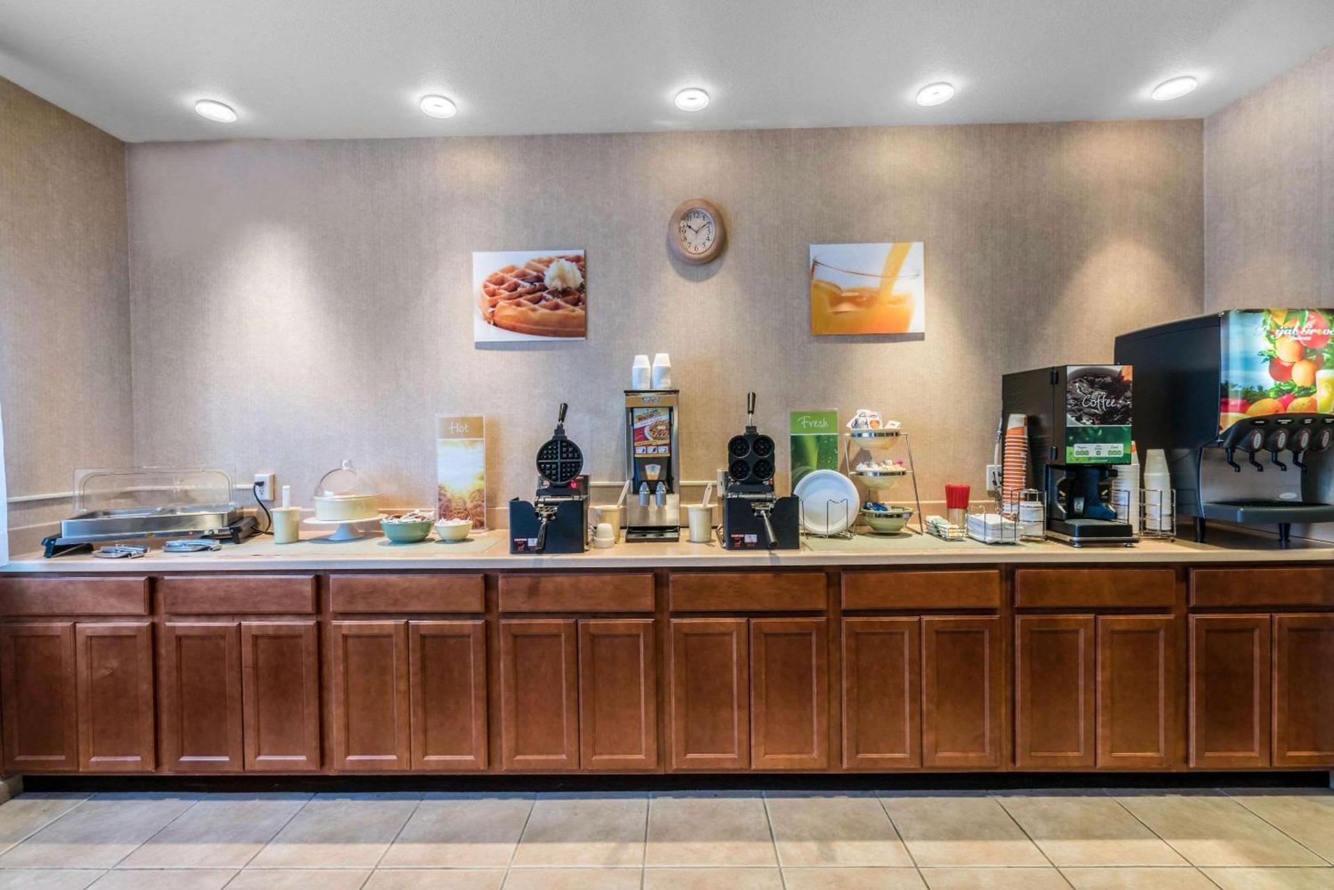 Quality Inn & Suites Sequim at Olympic National Park photo 20