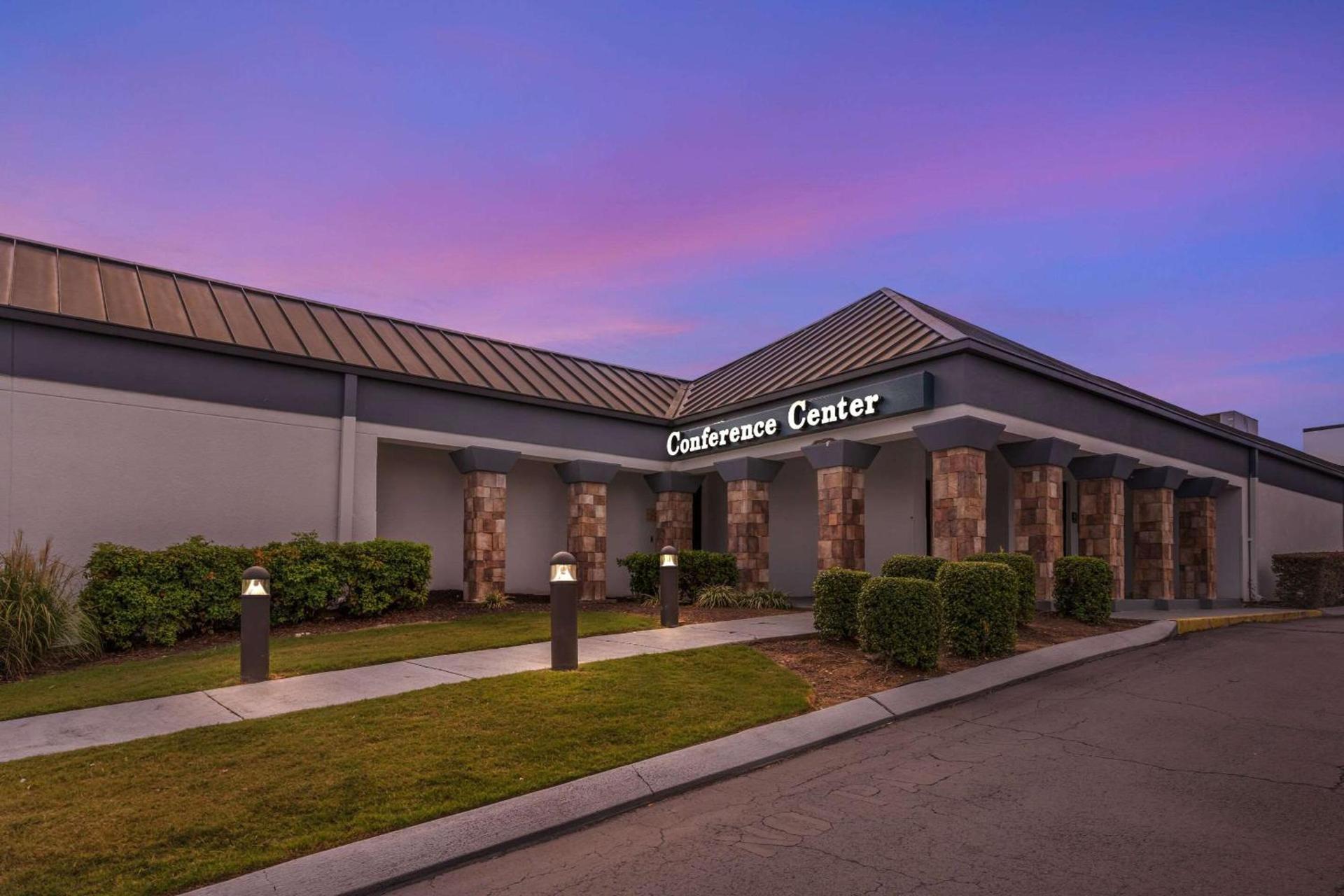 Comfort Inn & Suites Chattanooga-East Ridge photo 3