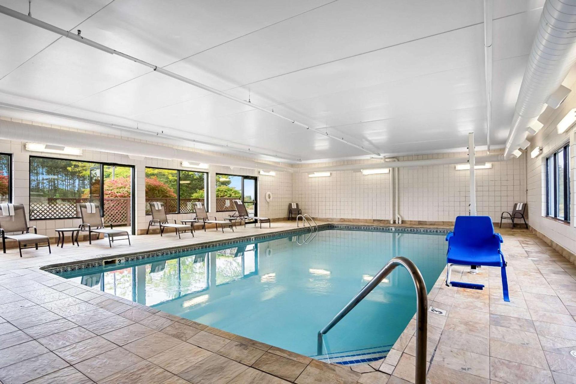 Comfort Inn Cadillac photo 17