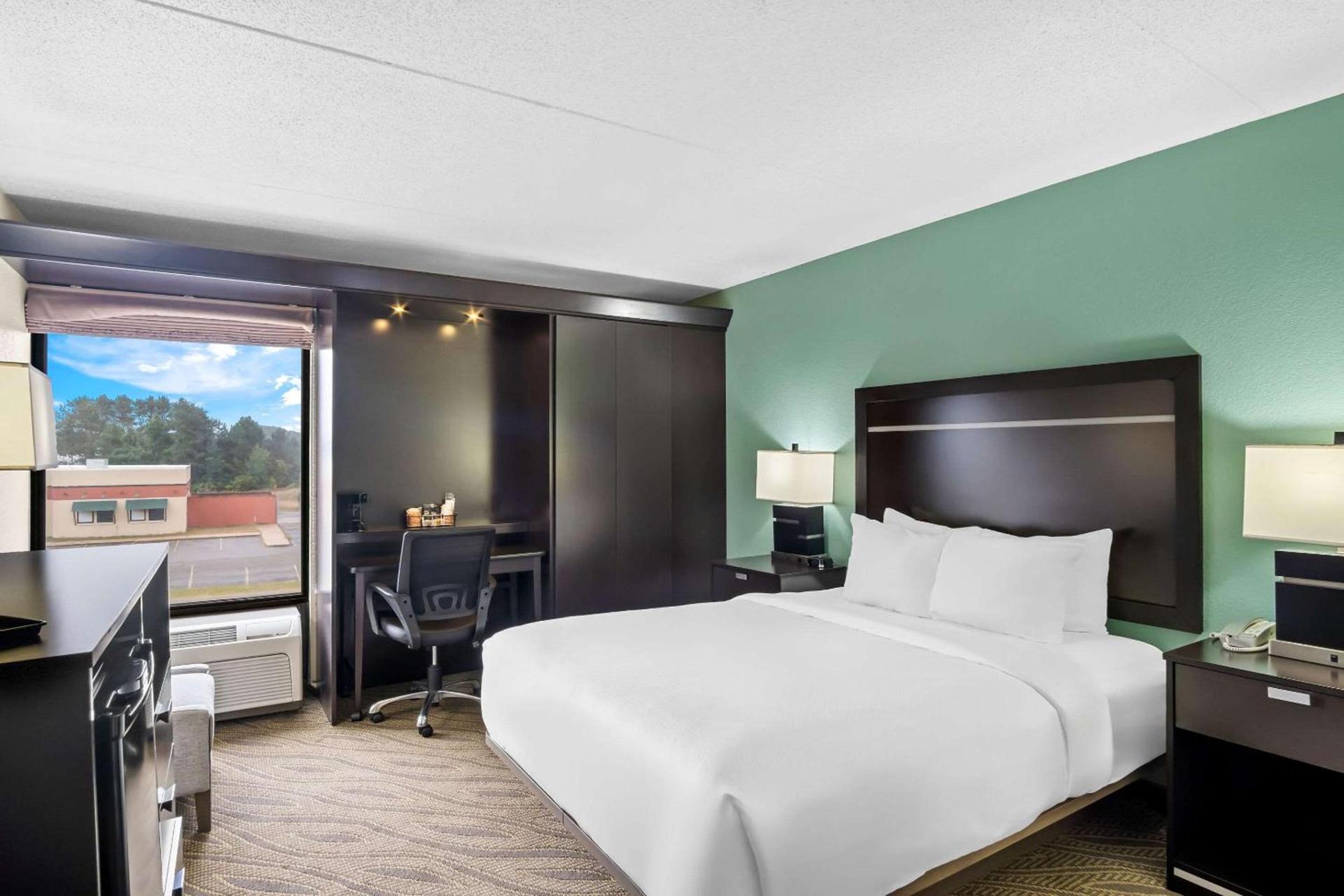 Comfort Inn Cadillac photo 11