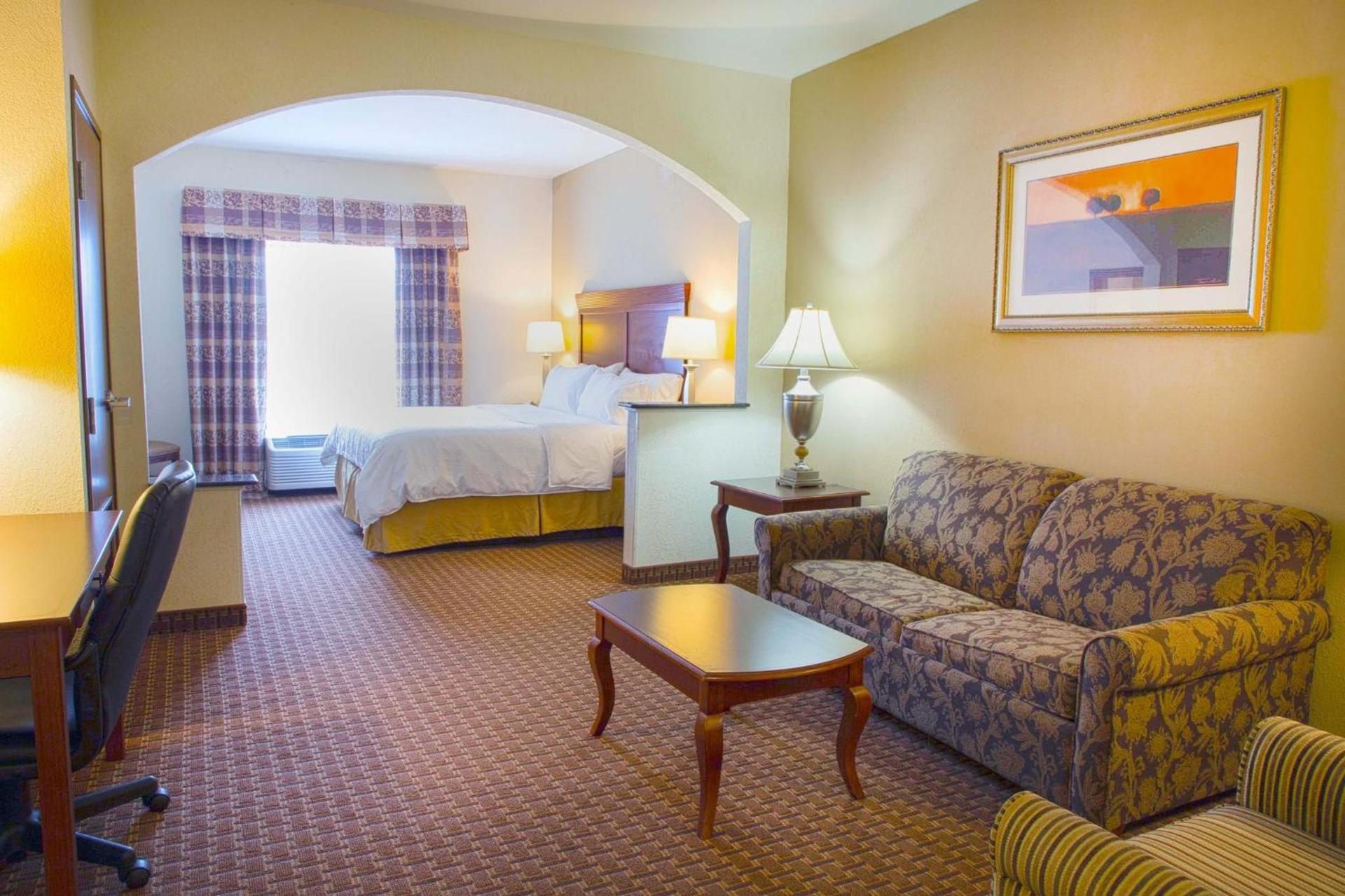 Holiday Inn Express Hotel & Suites Center by IHG photo 35