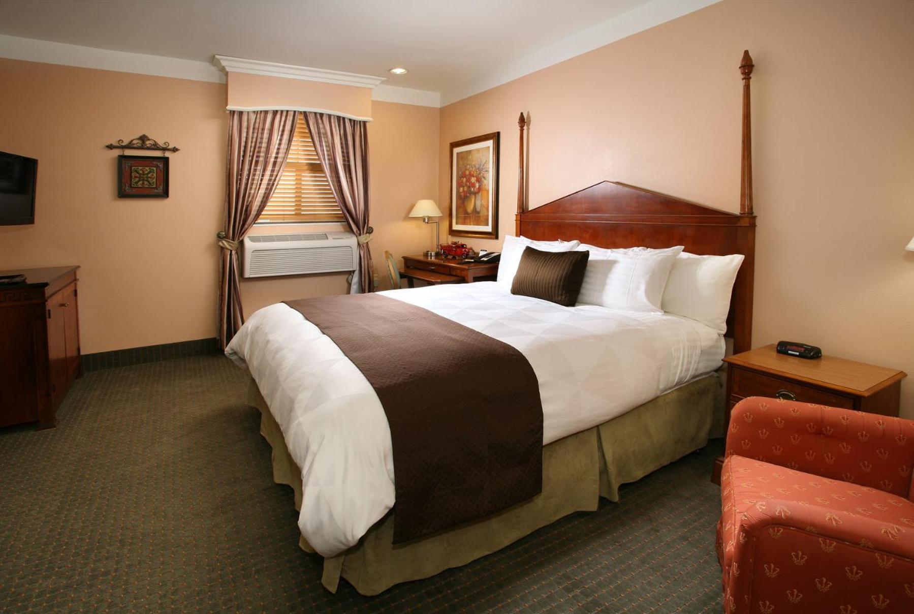 Brand Plaza Hotel photo 5