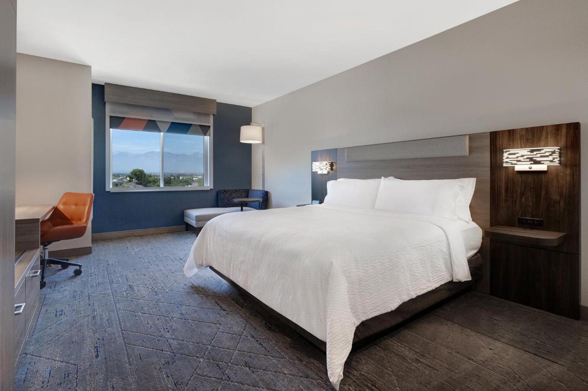Holiday Inn Express & Suites Ontario - Chino Hills by IHG photo 78