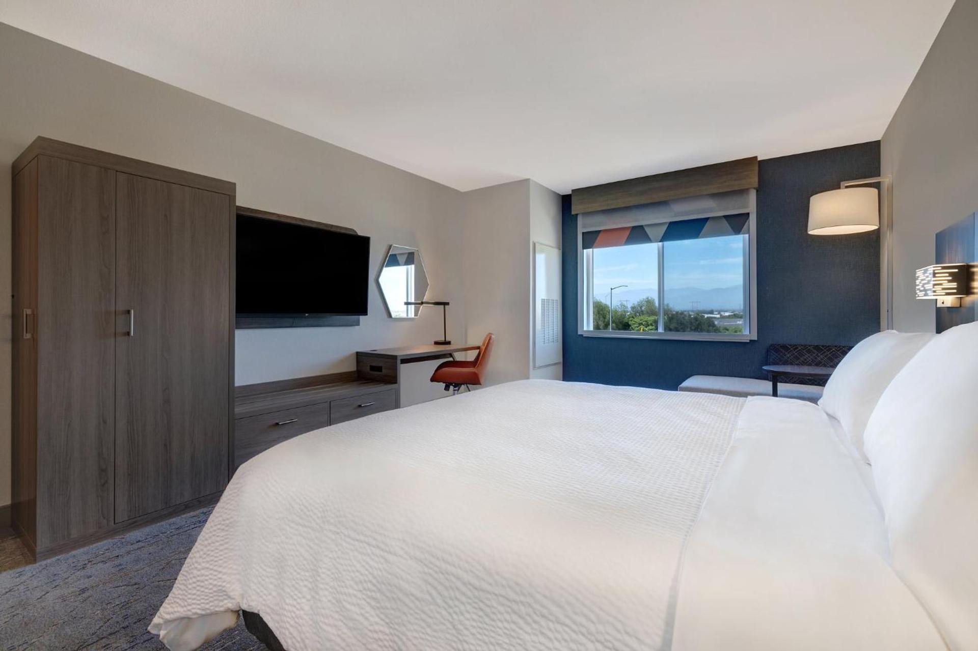 Holiday Inn Express & Suites Ontario - Chino Hills by IHG photo 84