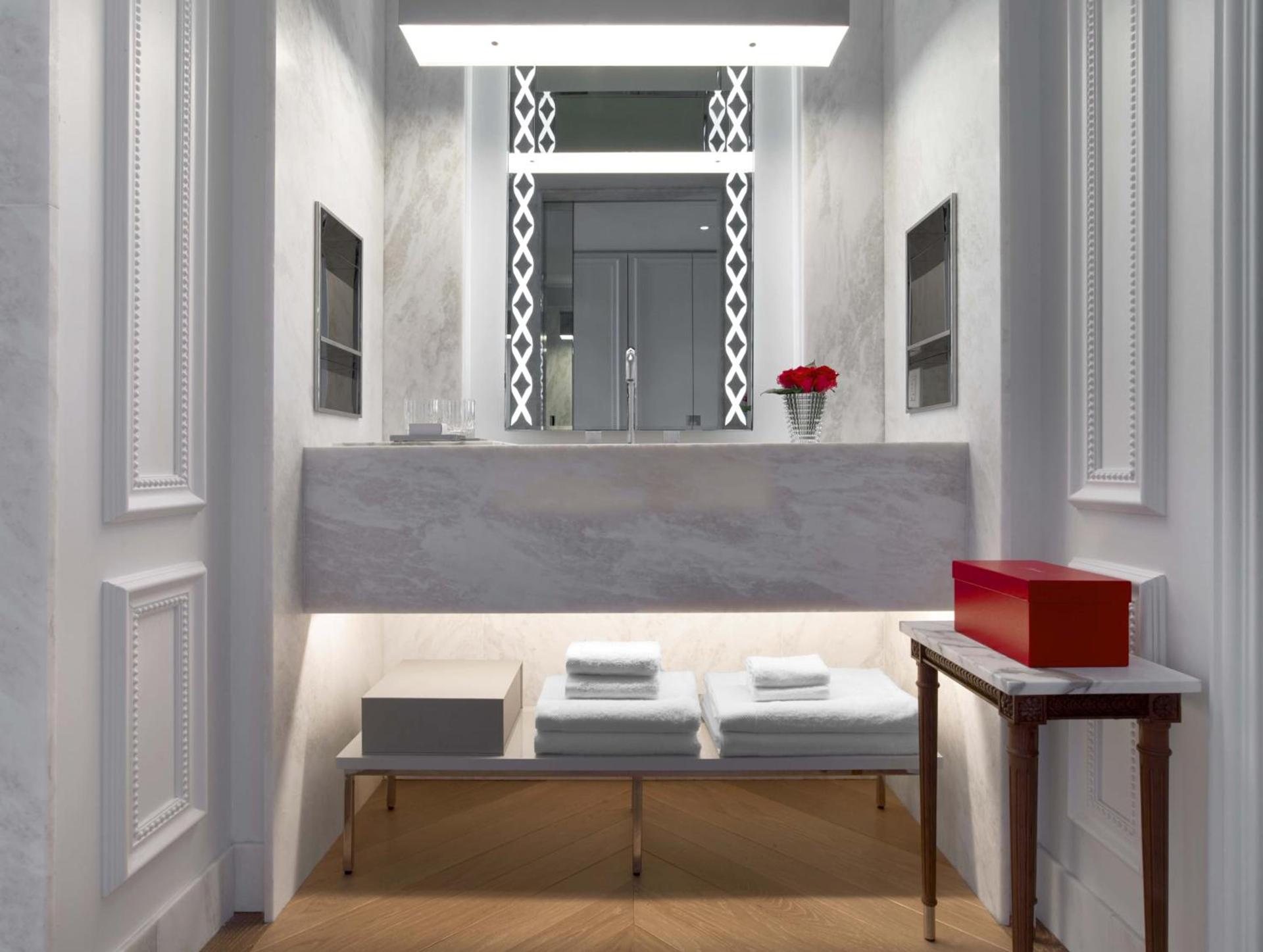 Baccarat Hotel and Residences New York photo 37