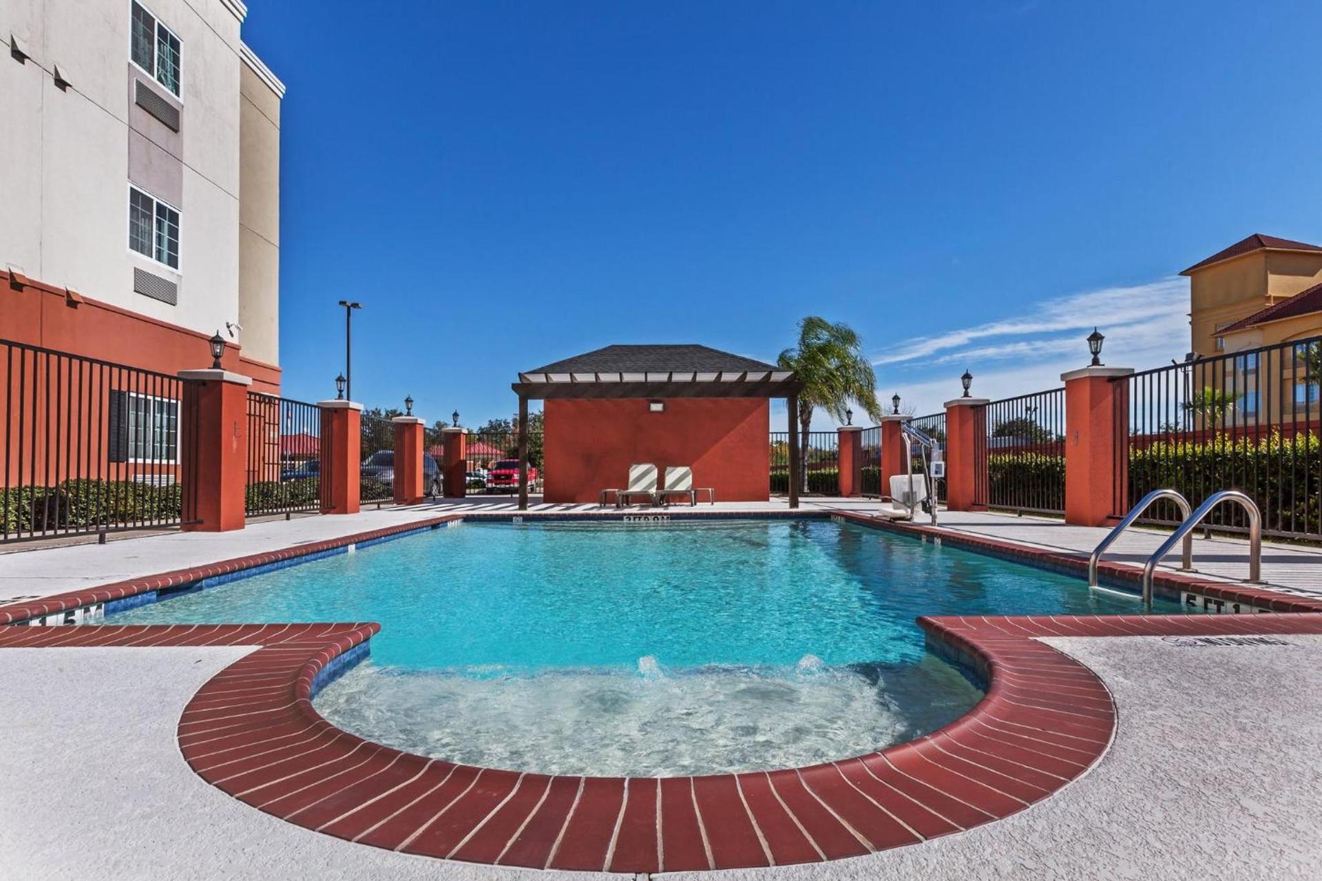 Candlewood Suites Deer Park by IHG photo 36