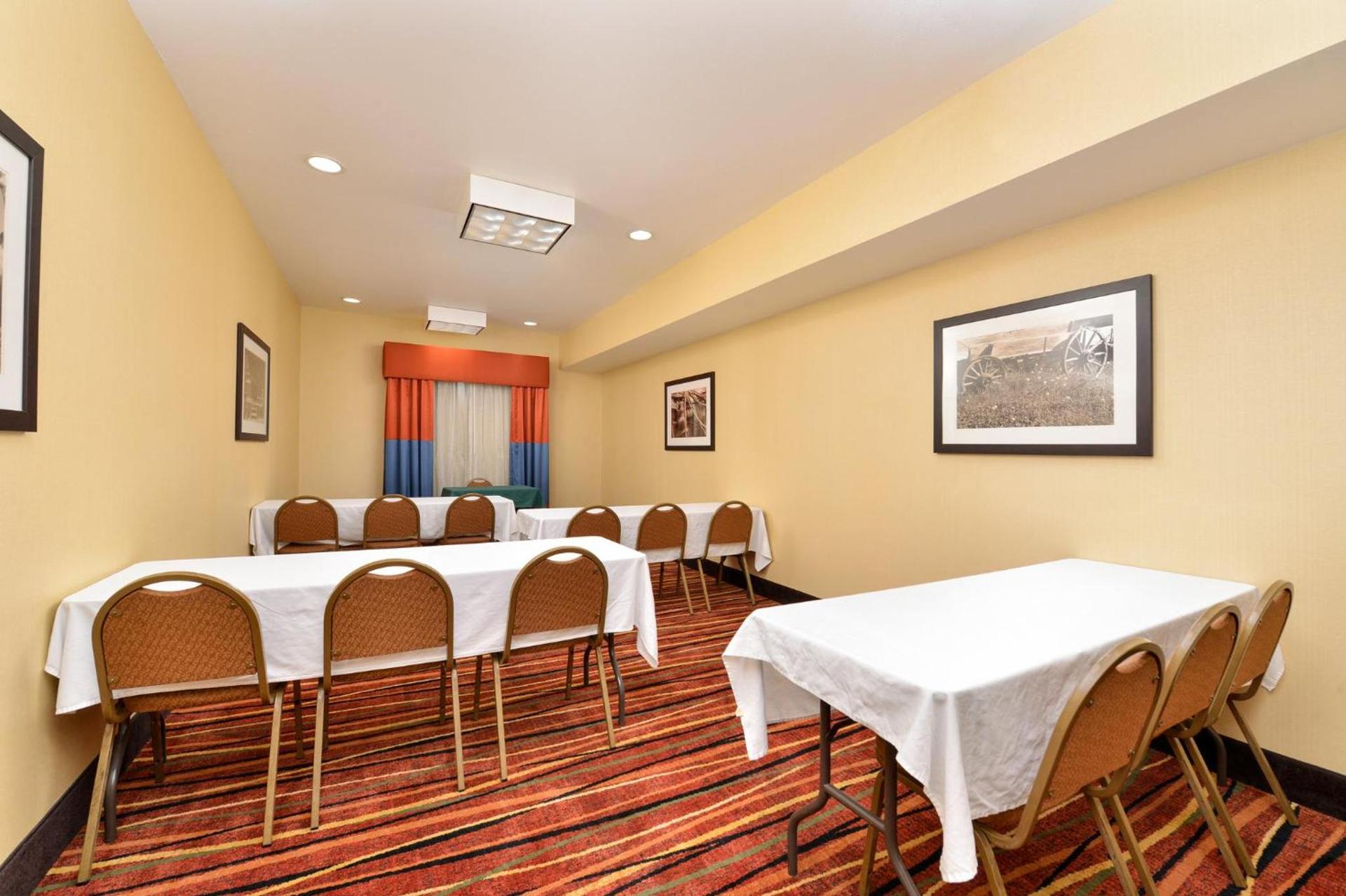 Holiday Inn Express & Suites Austin SW - Sunset Valley by IHG photo 60