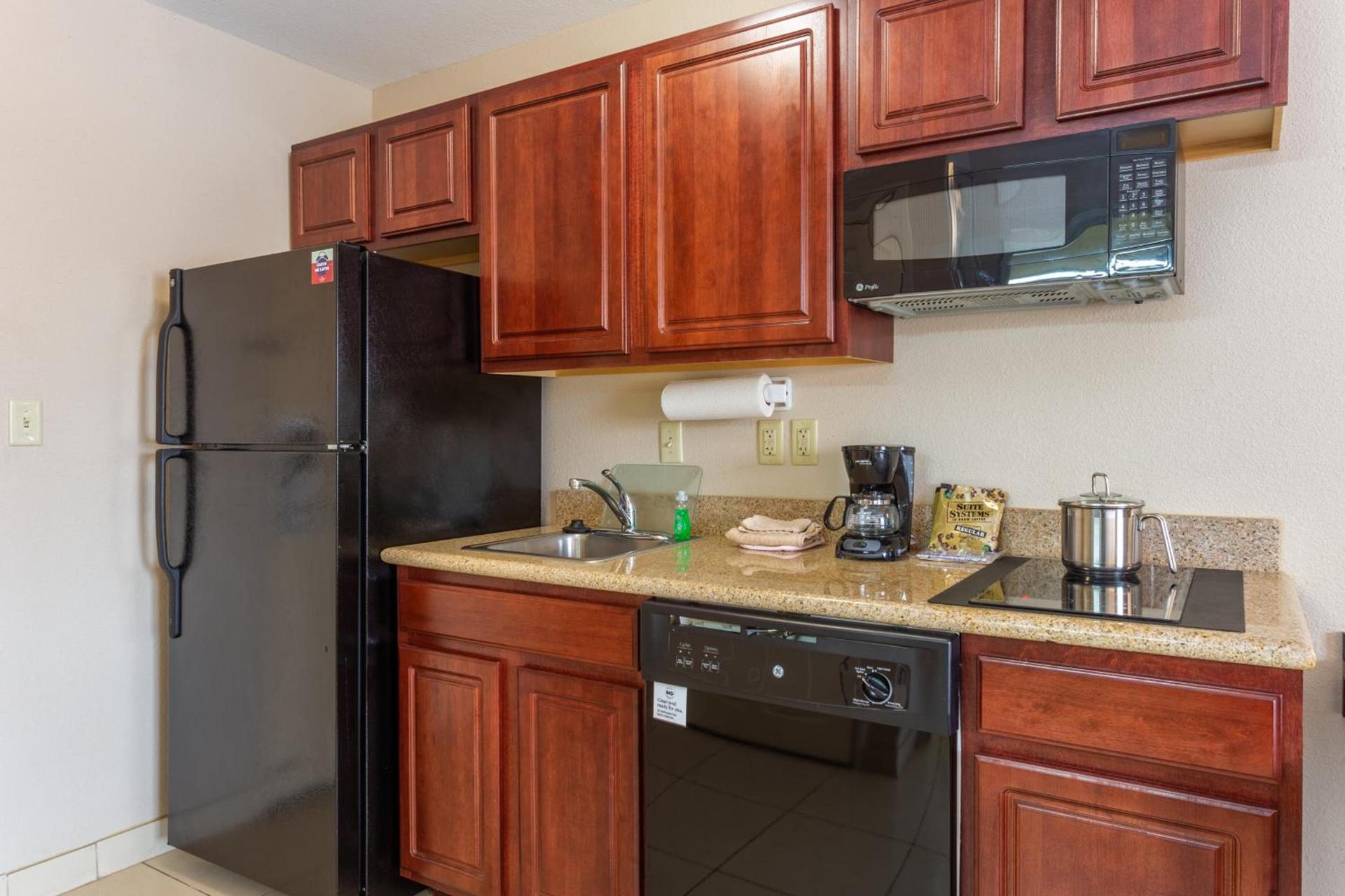 Candlewood Suites South Bend Airport by IHG photo 45