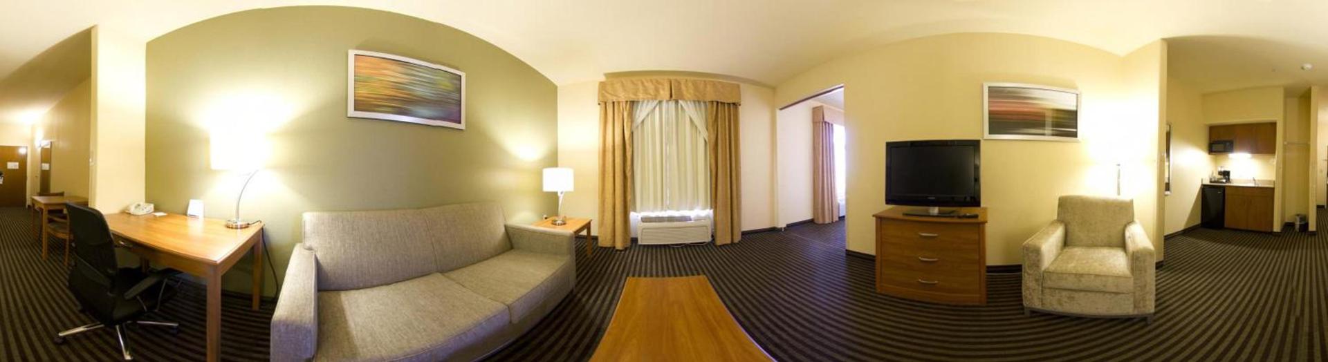 Holiday Inn Express Hotel and Suites Bastrop by IHG photo 40