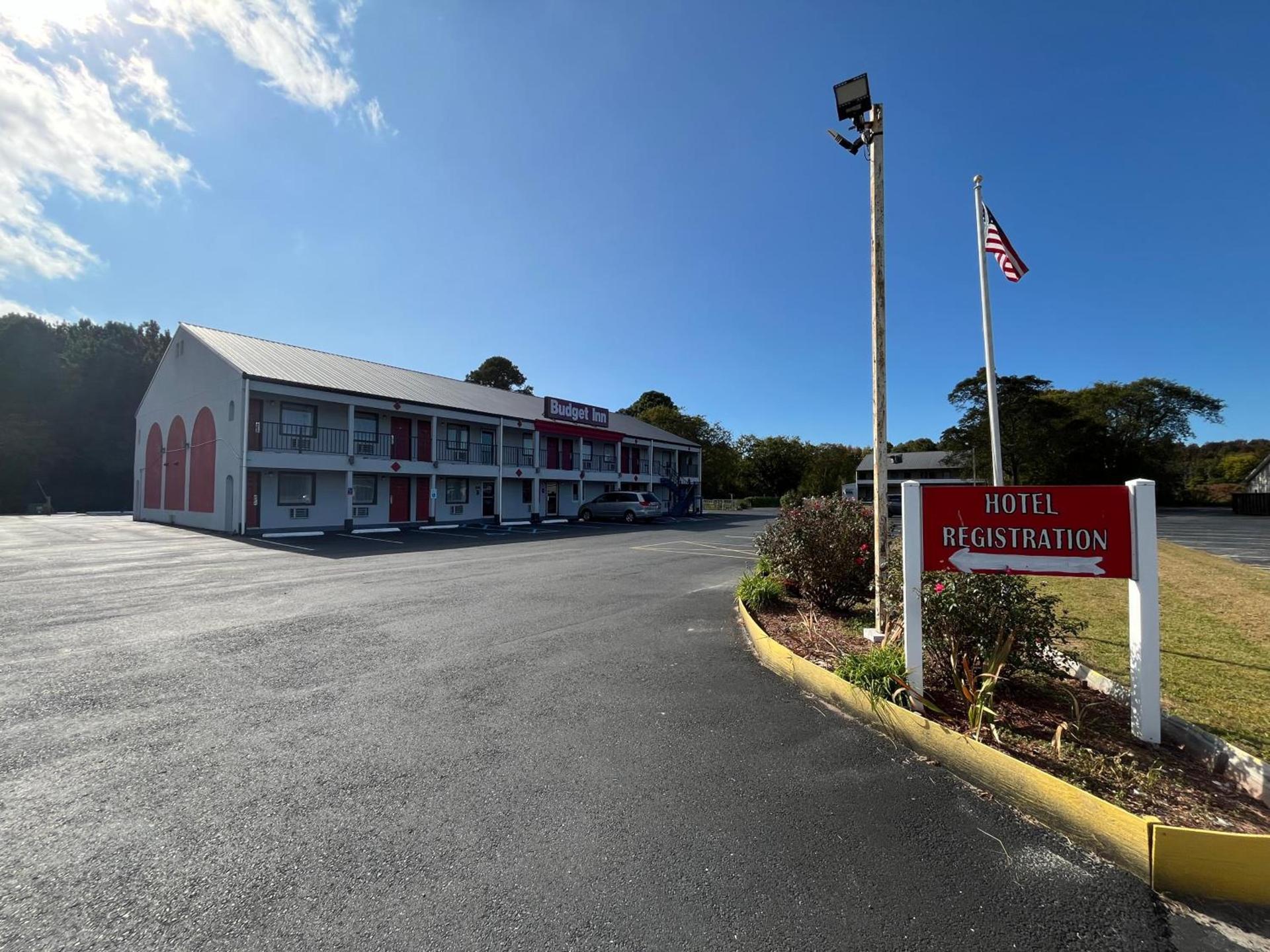 Budget Inn photo 1