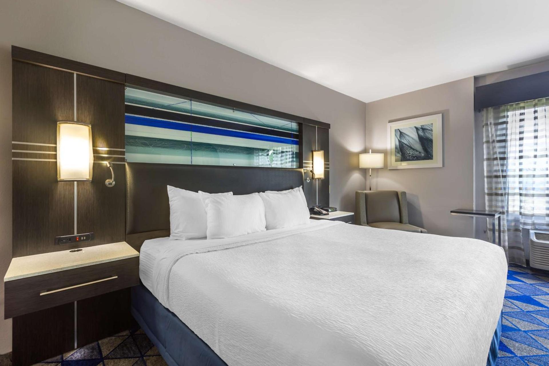 Best Western Plus Spartanburg photo 30