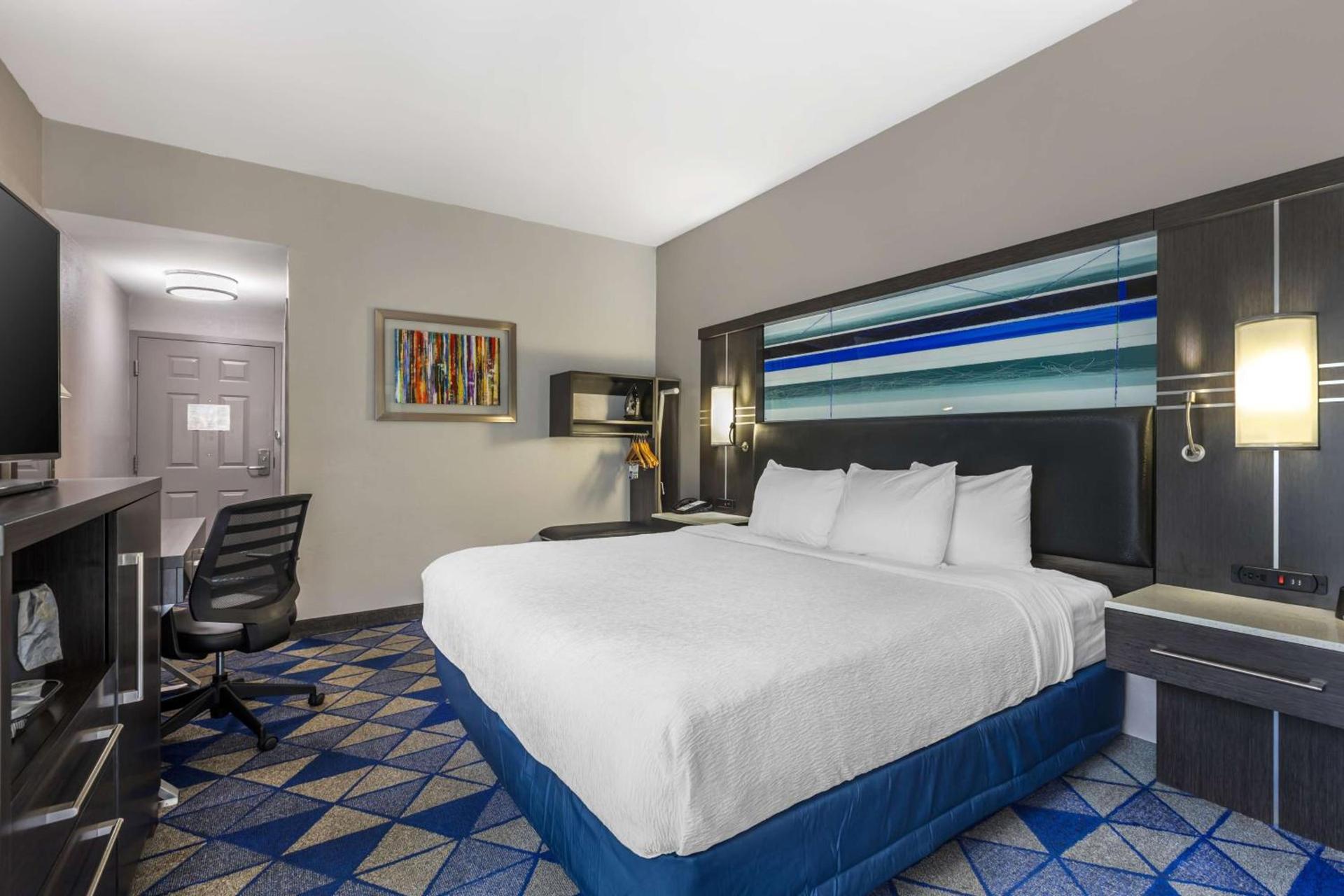 Best Western Plus Spartanburg photo 10