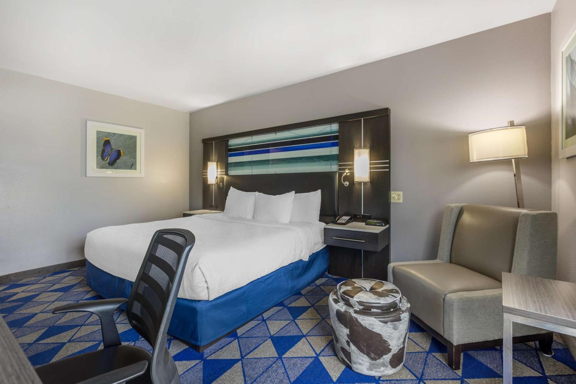 Best Western Plus Spartanburg photo 13