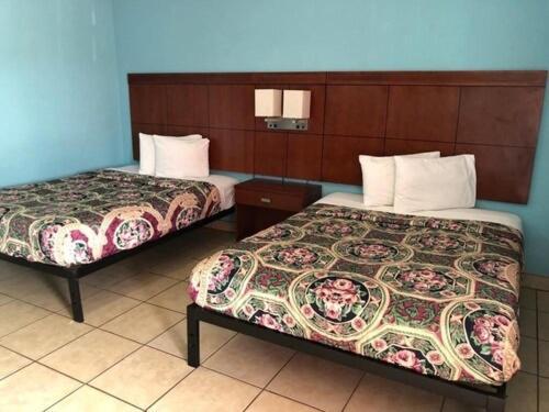 Economy Suites photo 7