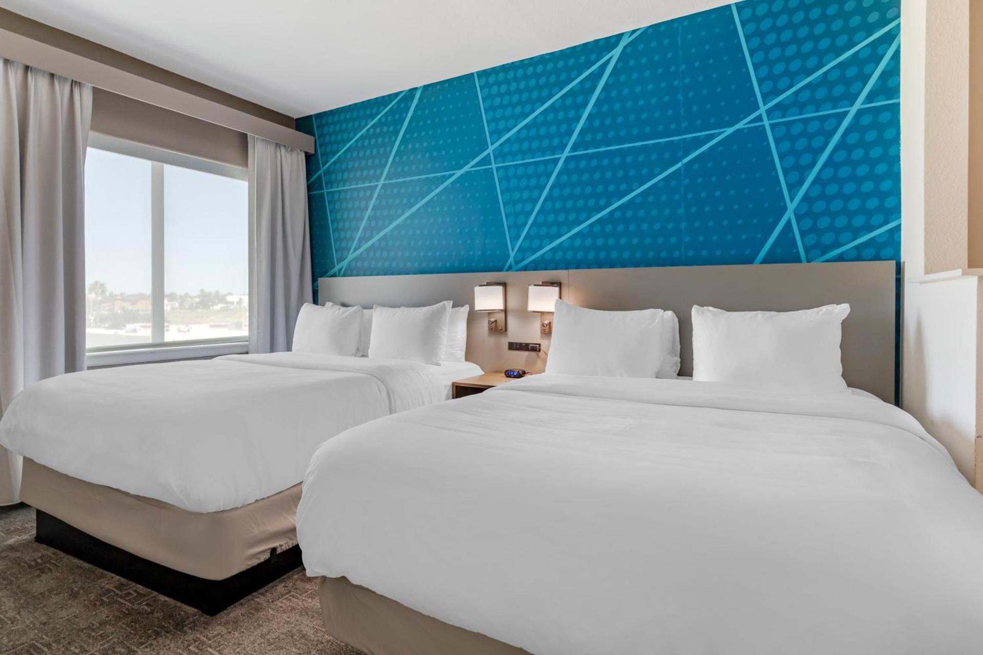 Comfort Suites Laredo - Nuevo Laredo photo 32