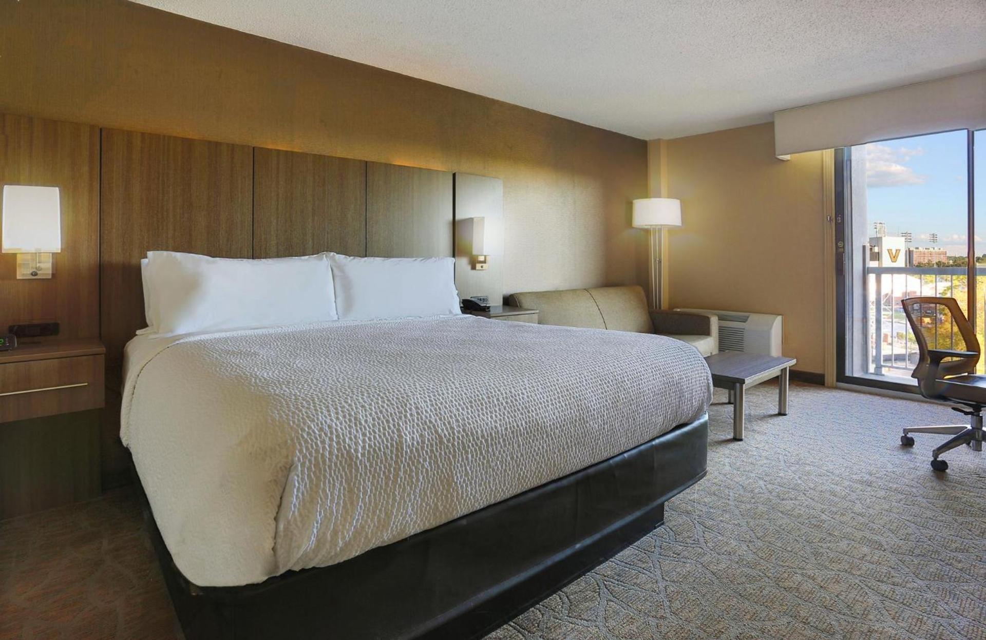 Holiday Inn Nashville - Vanderbilt - Dwtn by IHG photo 89