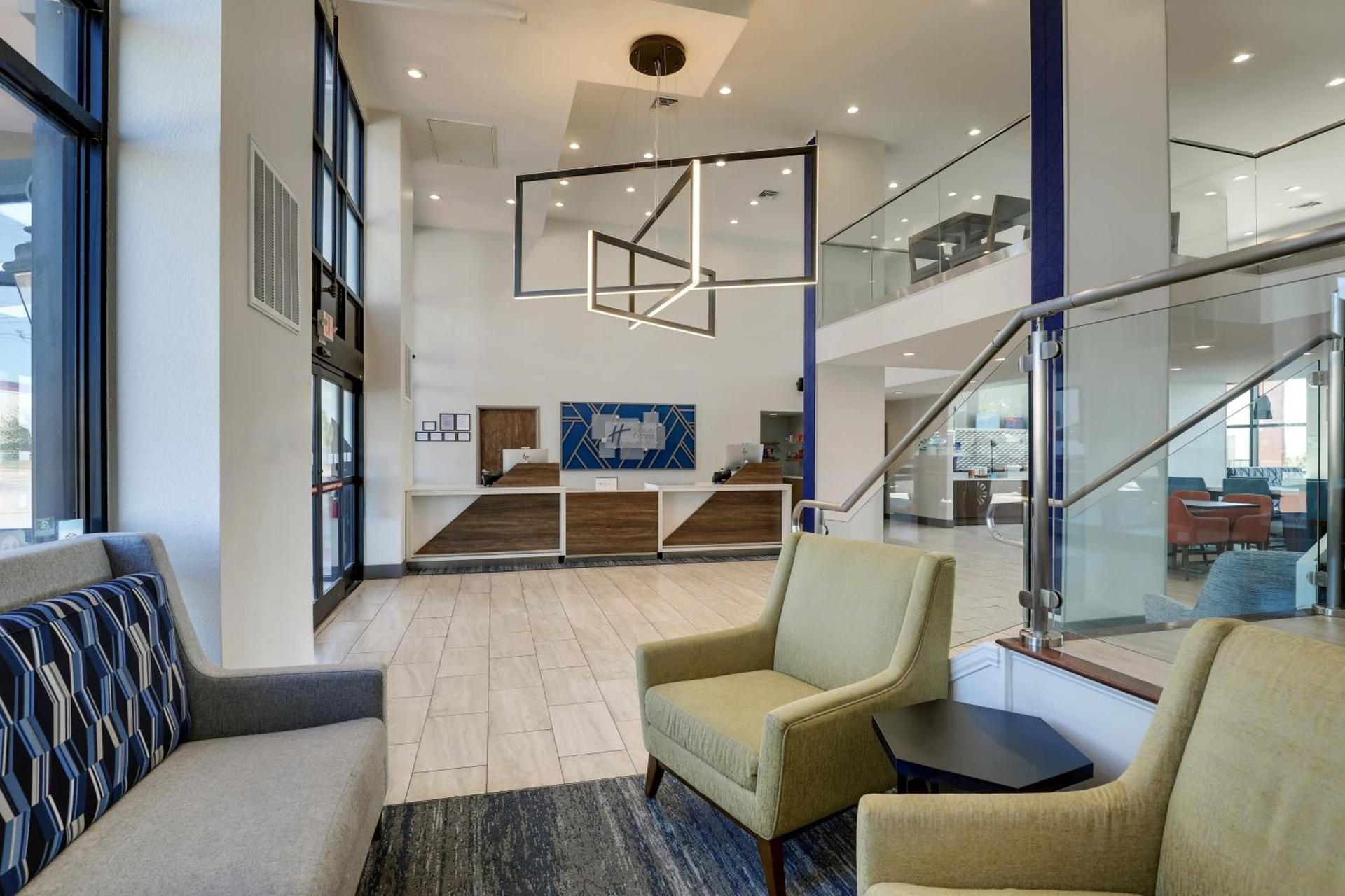 Holiday Inn Express Hotel & Suites Branson 76 Central by IHG photo 27