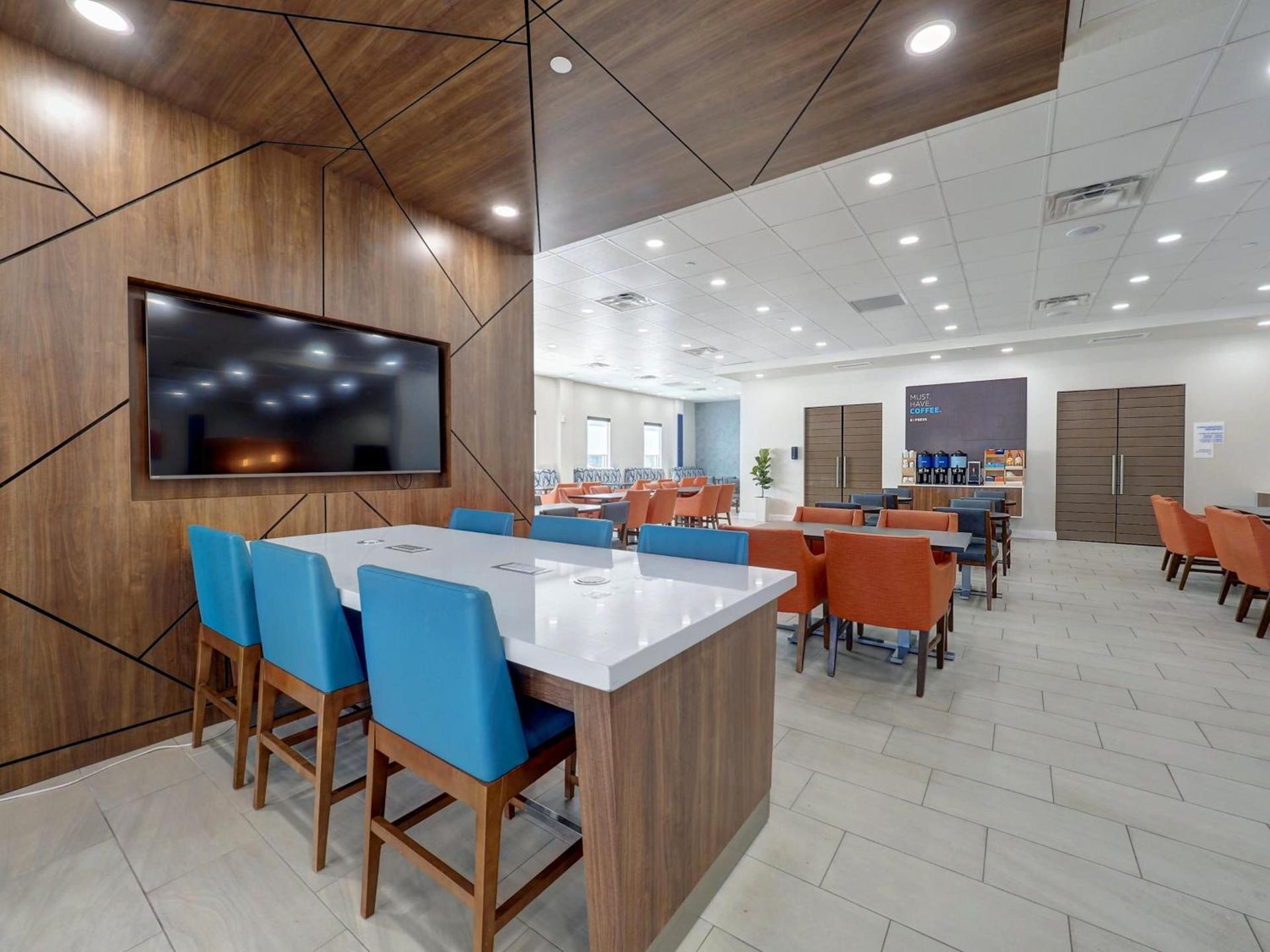 Holiday Inn Express Corpus Christi - Beachfront by IHG photo 67