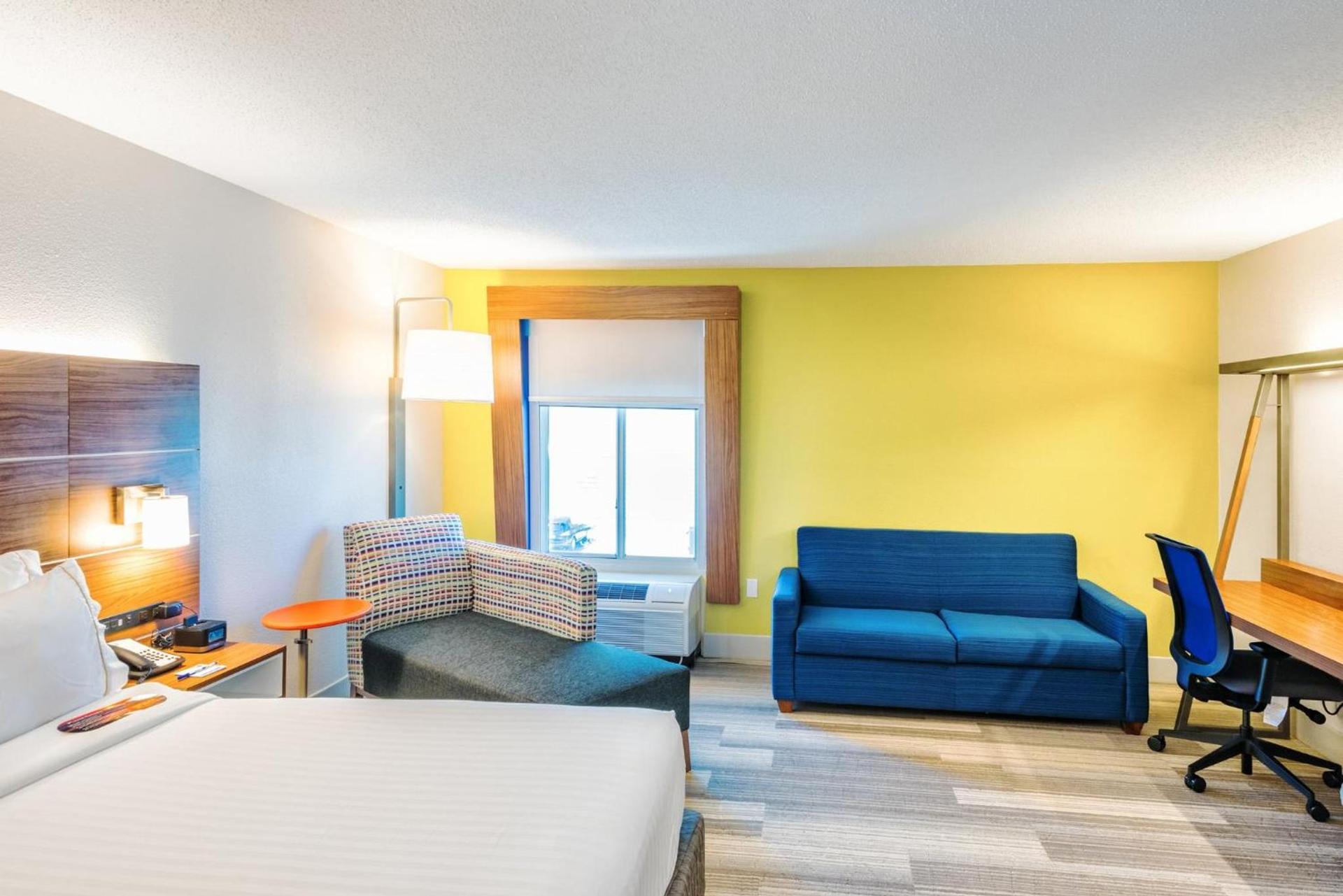 Holiday Inn Express Charleston US Highway 17 & I-526 by IHG photo 37