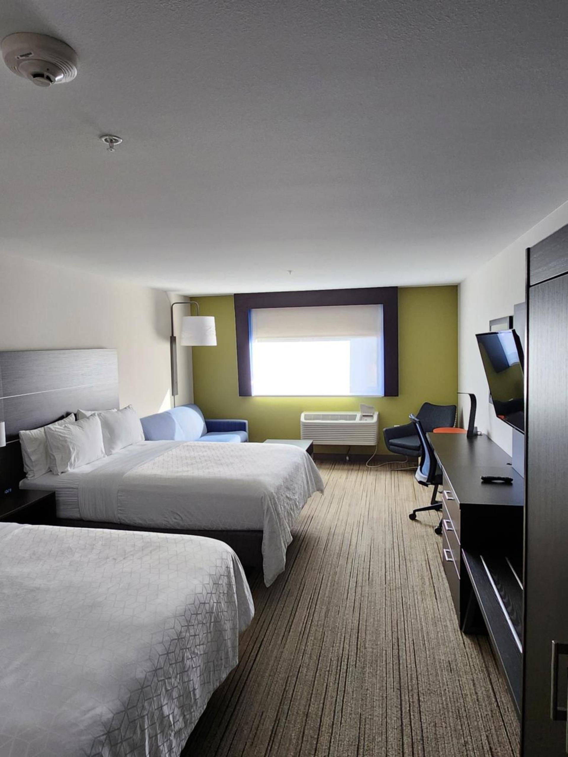 Holiday Inn Express & Suites - Camas by IHG photo 21
