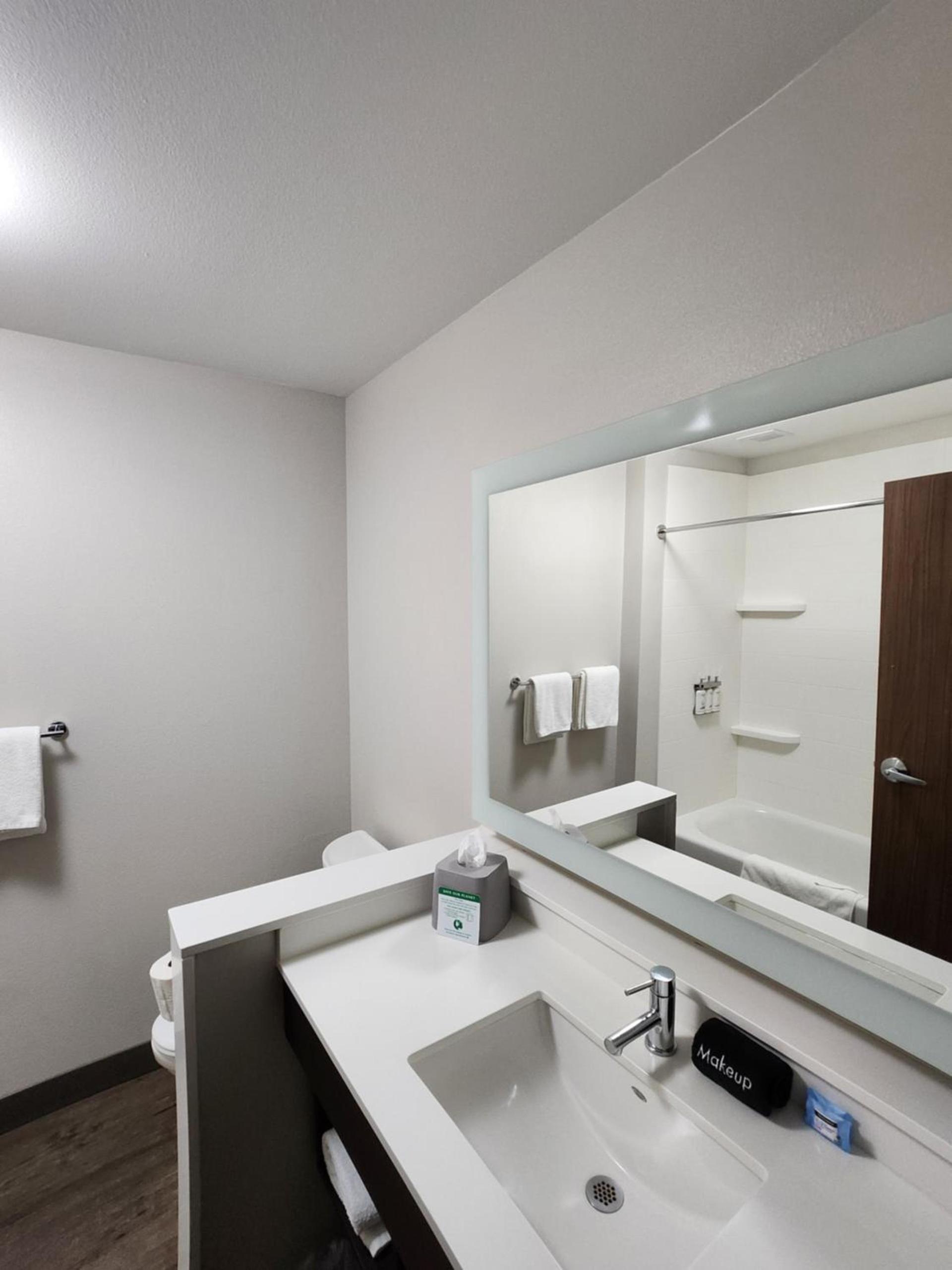 Holiday Inn Express & Suites - Camas by IHG photo 20