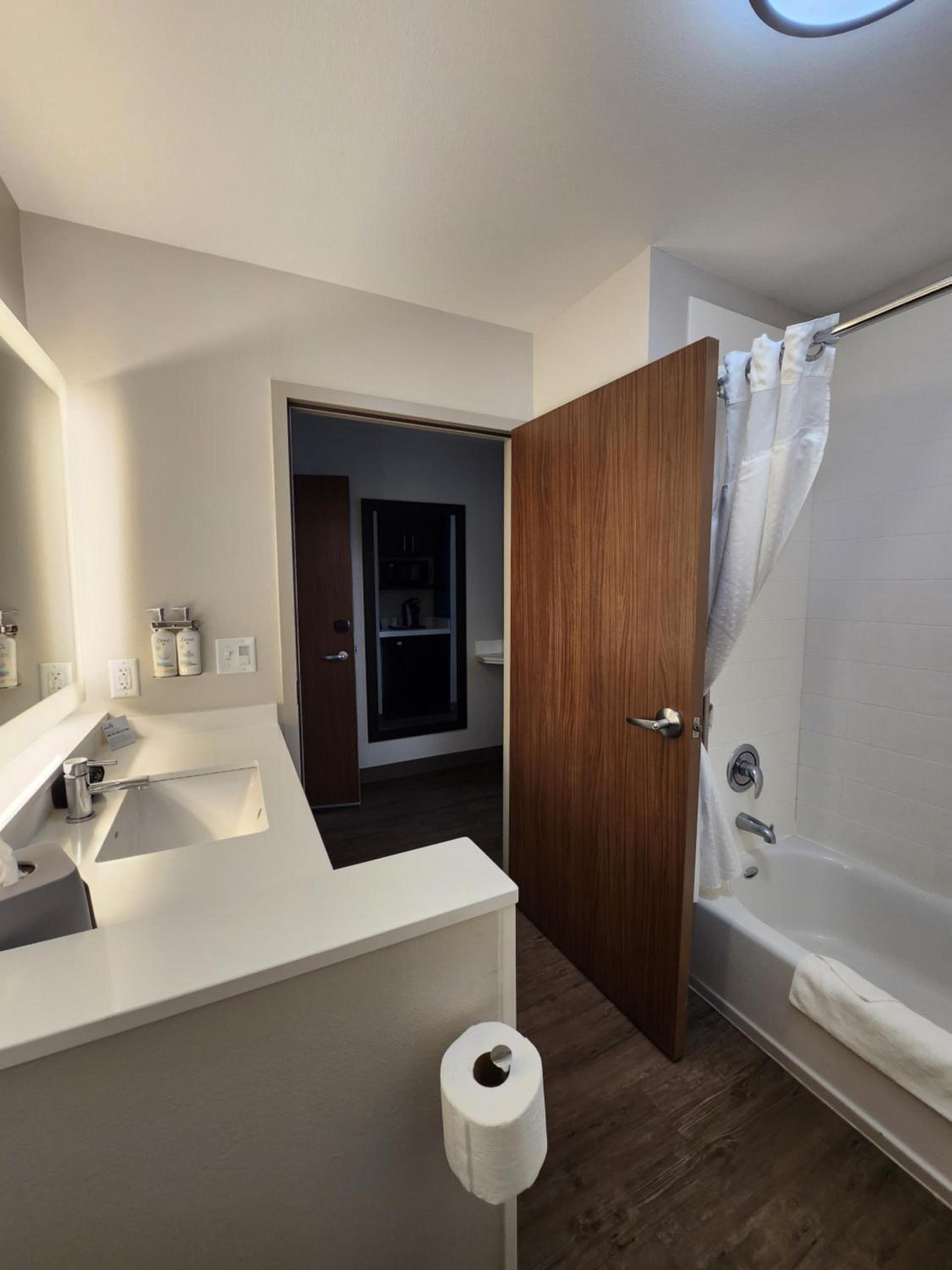 Holiday Inn Express & Suites - Camas by IHG photo 19