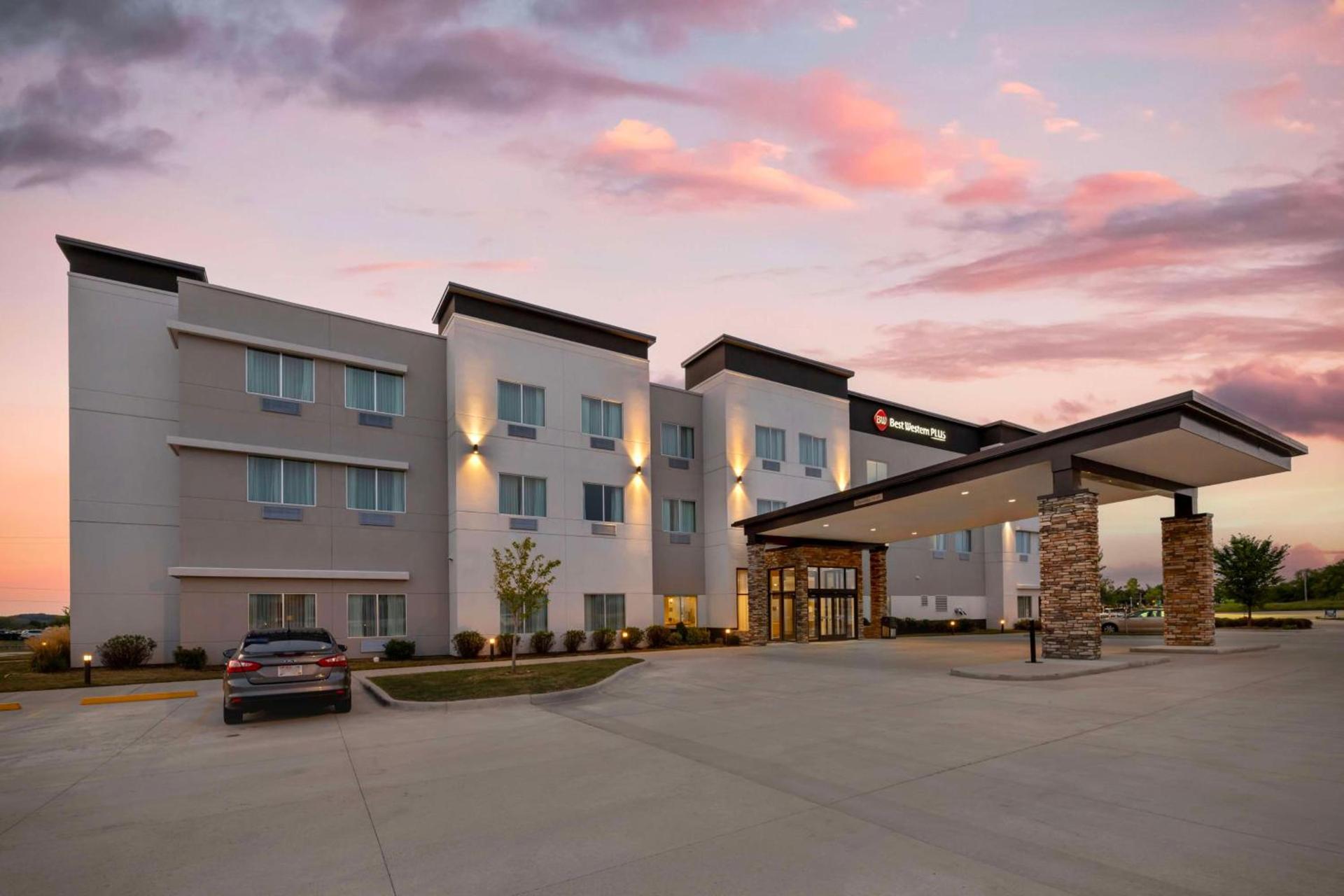Best Western Plus Jefferson photo 1