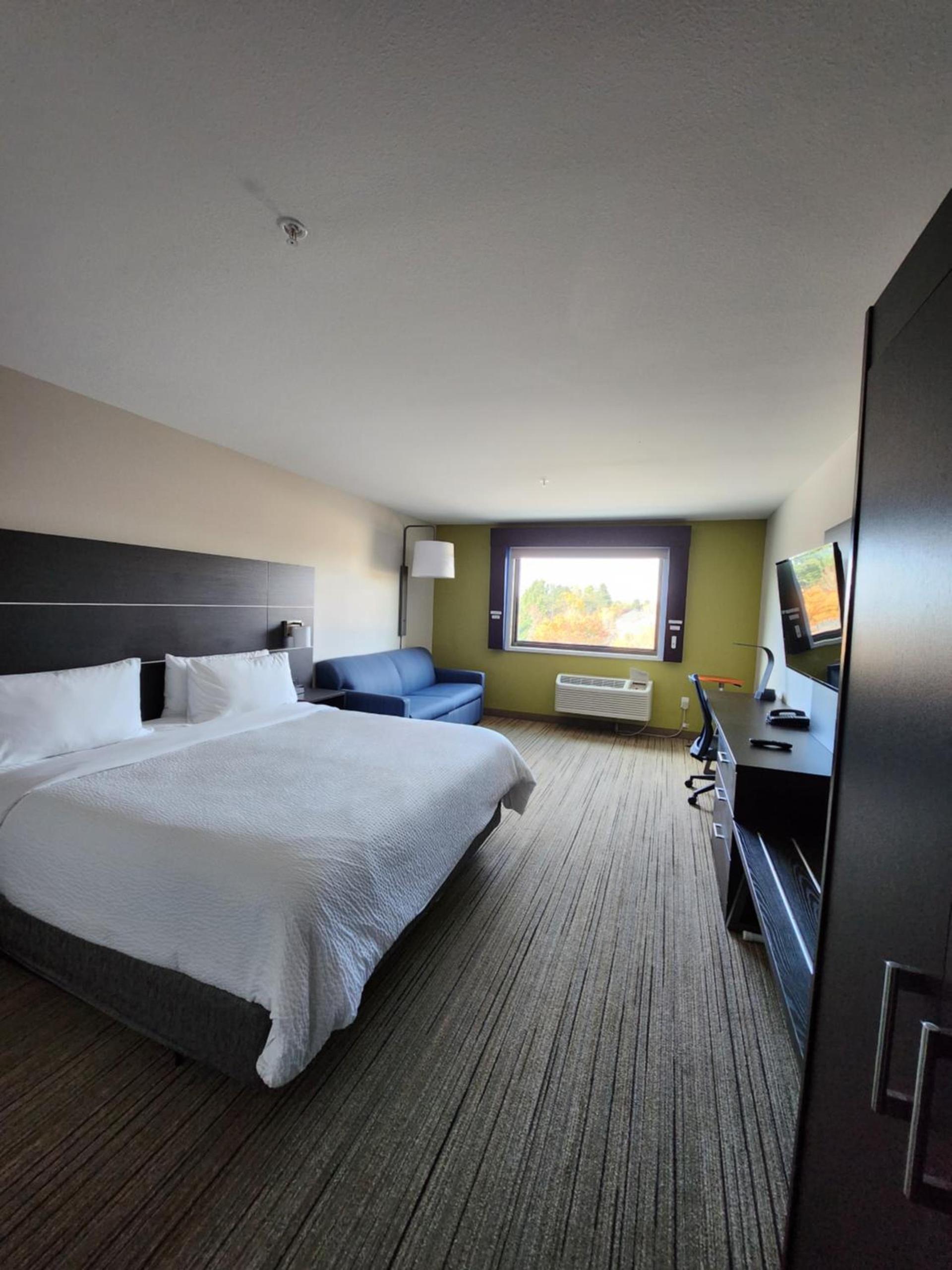 Holiday Inn Express & Suites - Camas by IHG photo 33