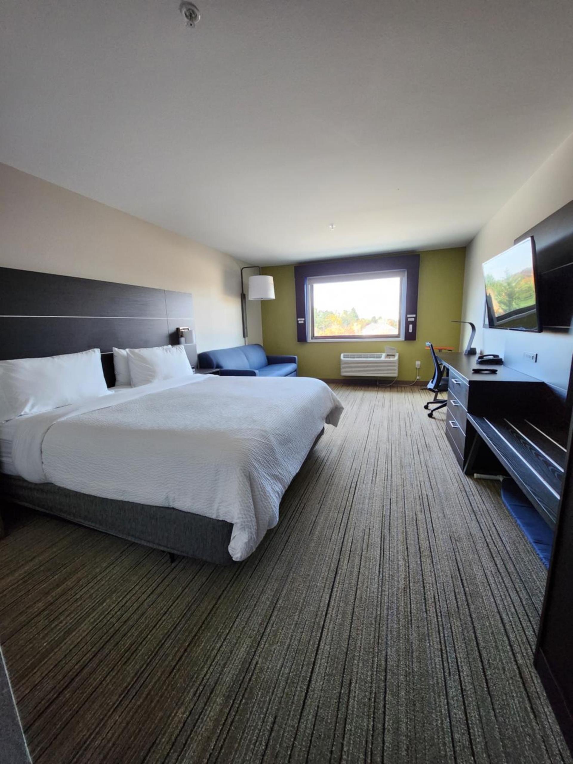 Holiday Inn Express & Suites - Camas by IHG photo 32