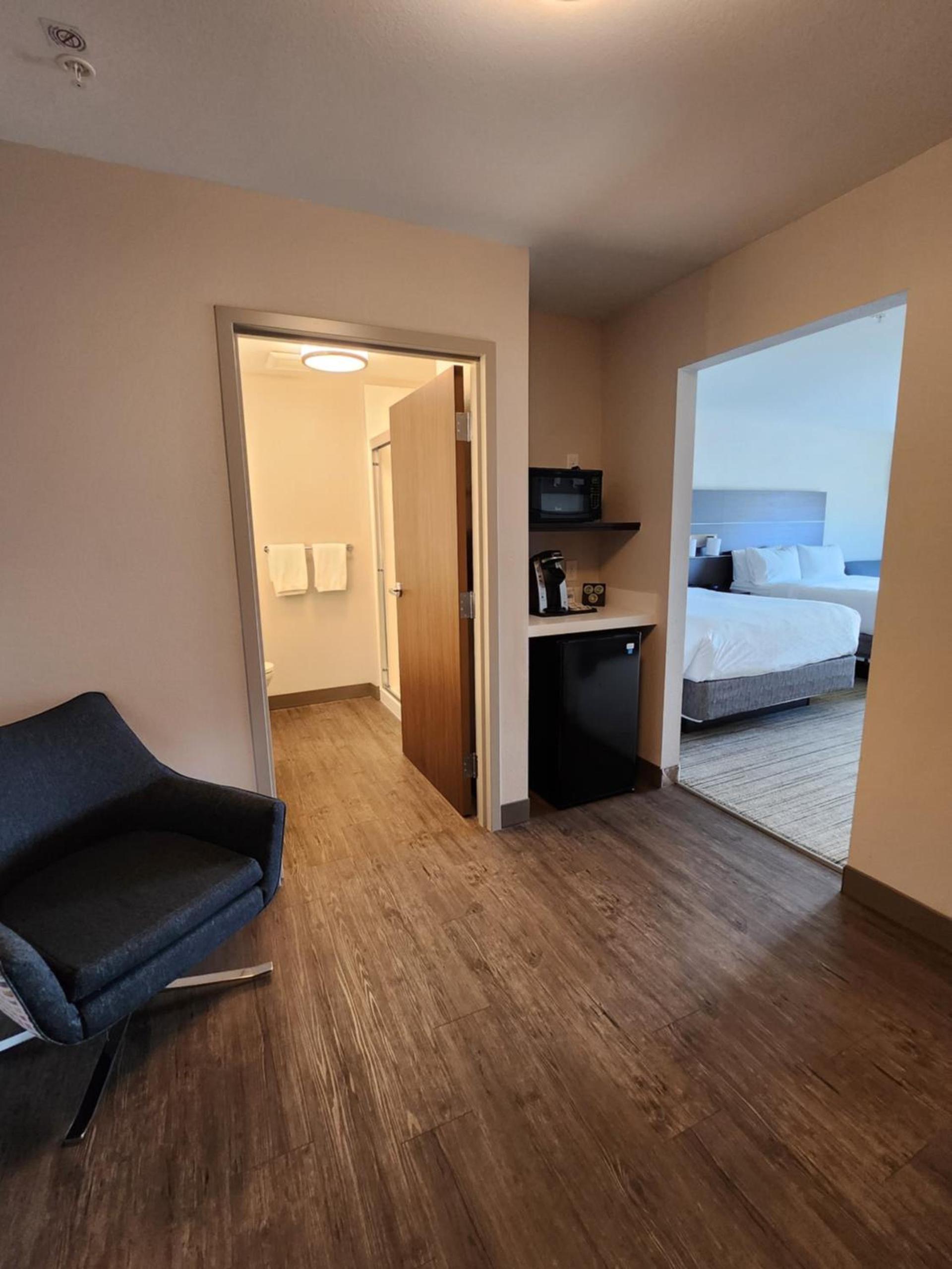 Holiday Inn Express & Suites - Camas by IHG photo 37