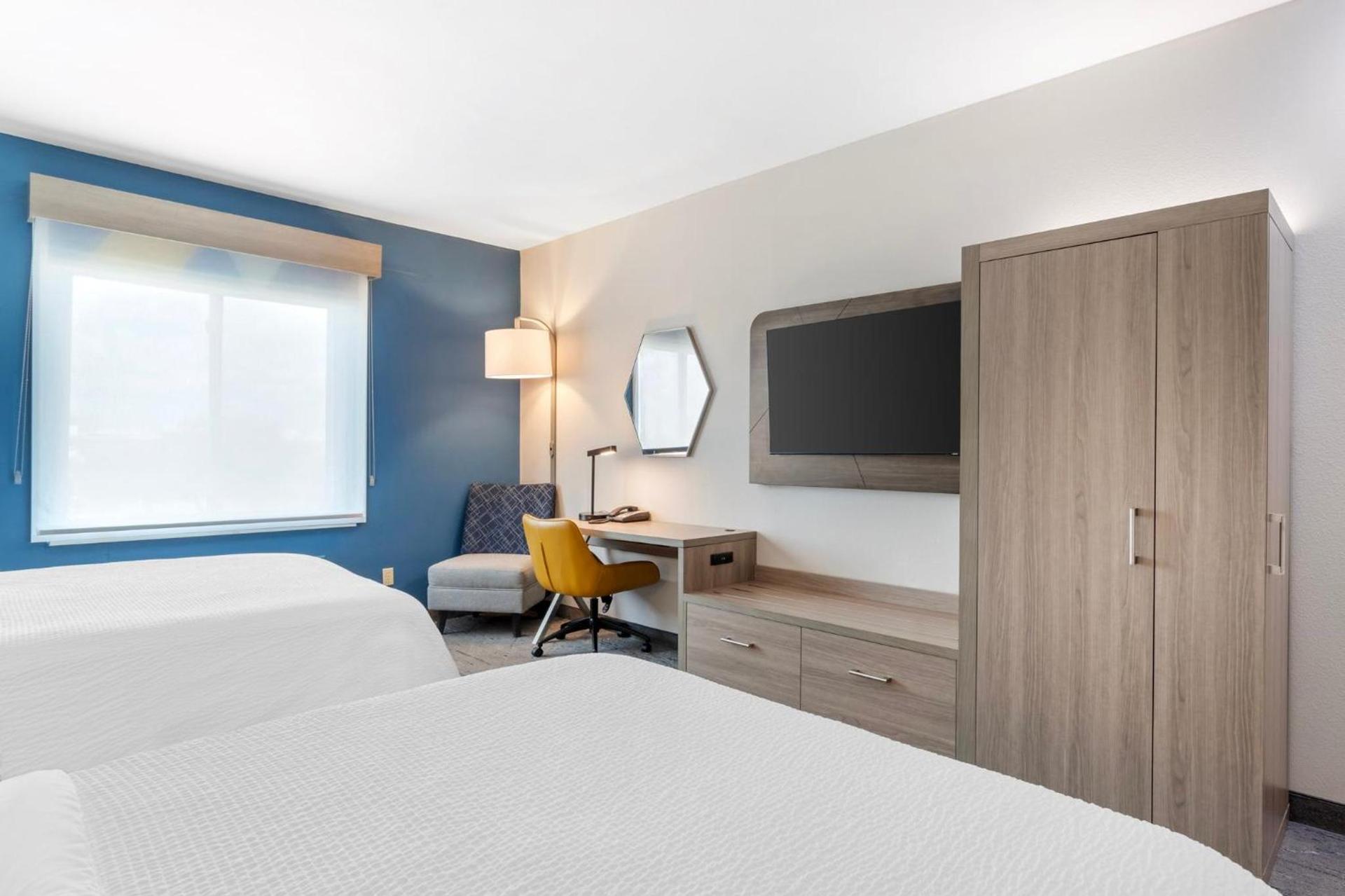 Holiday Inn Express Hotel and Suites Alice by IHG photo 44