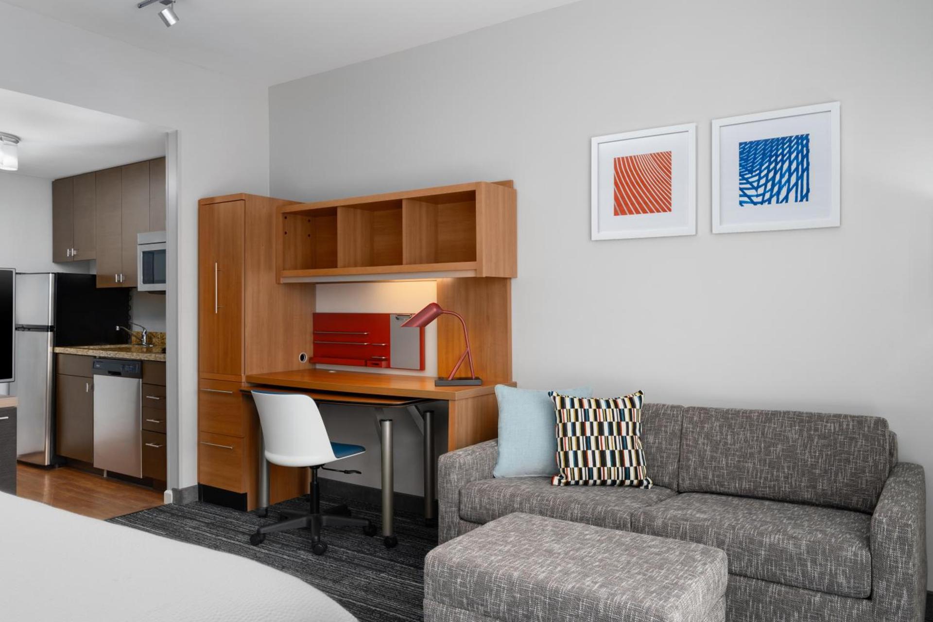 TownePlace Suites by Marriott Champaign photo 5