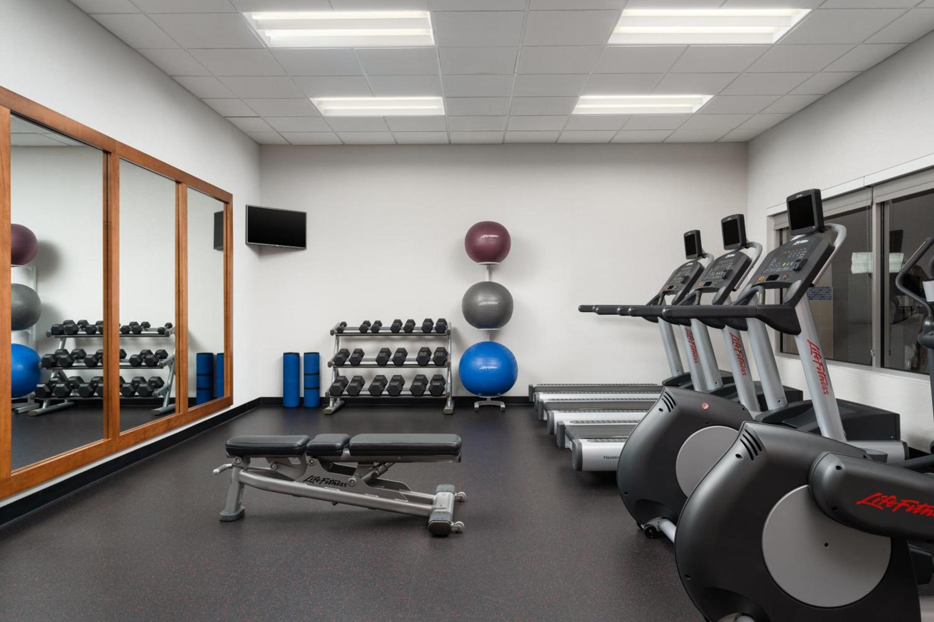 TownePlace Suites by Marriott Champaign photo 13