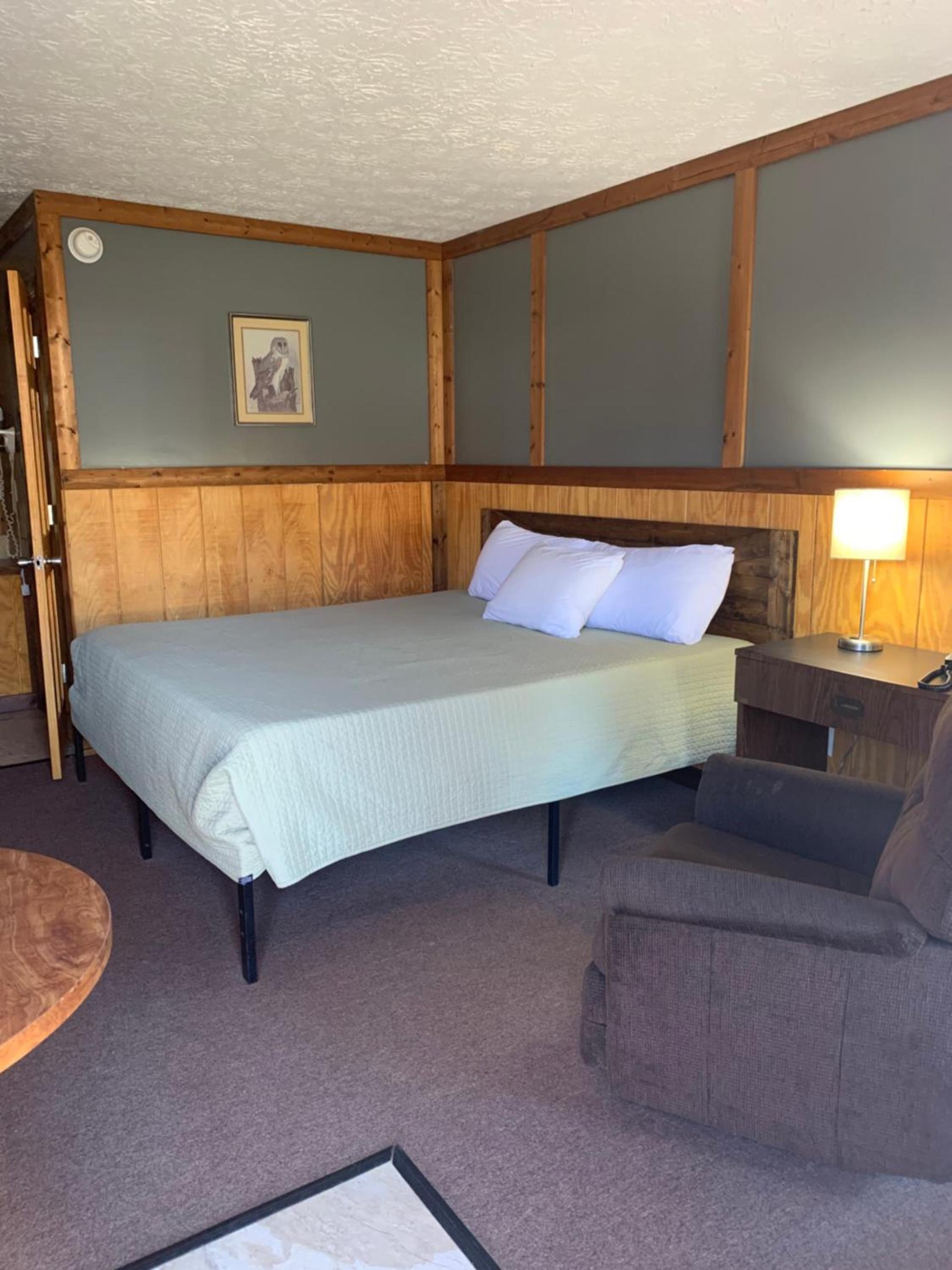 Beverly Hills Inn photo 2
