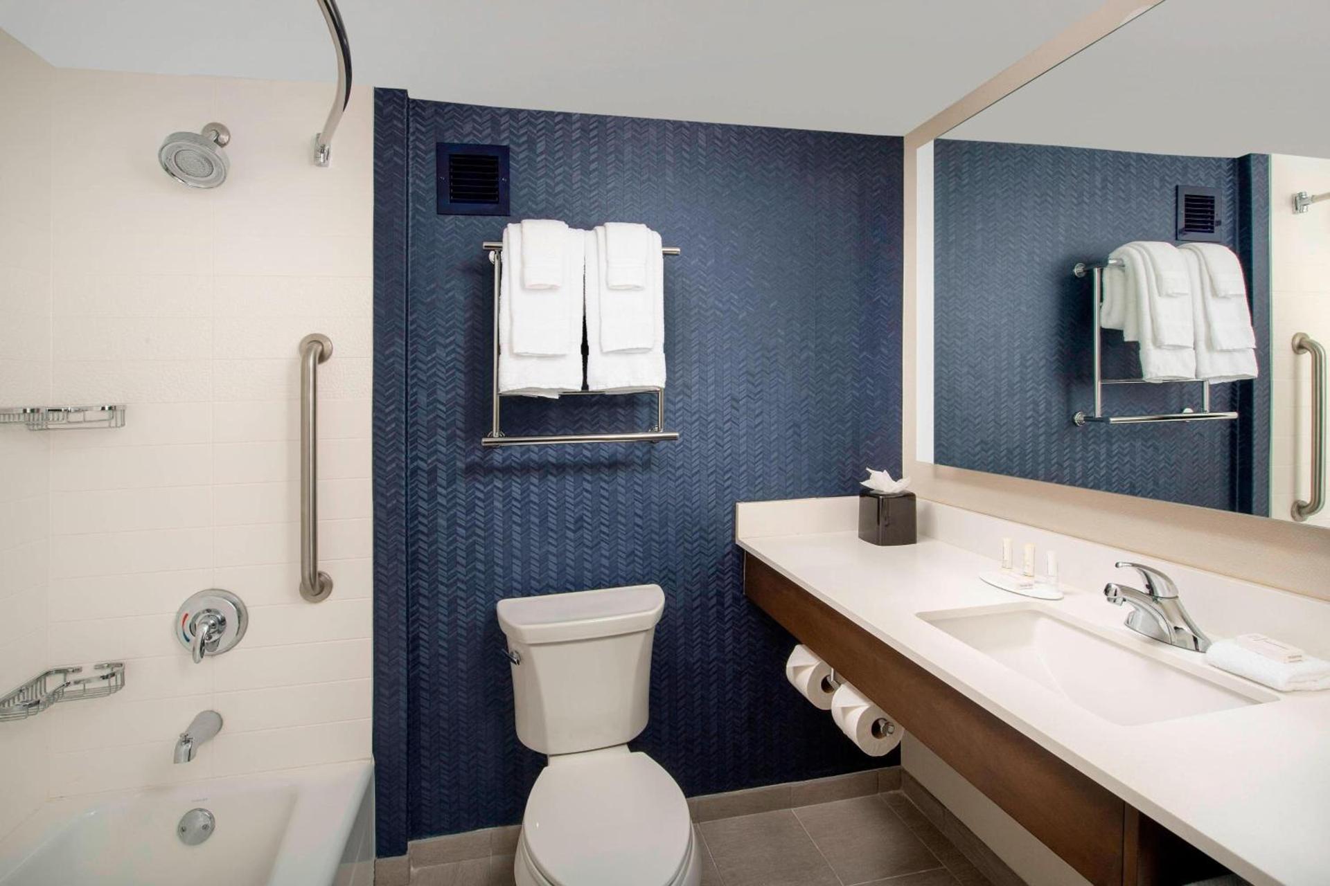 Fairfield Inn & Suites by Marriott Alexandria West/Mark Center photo 6
