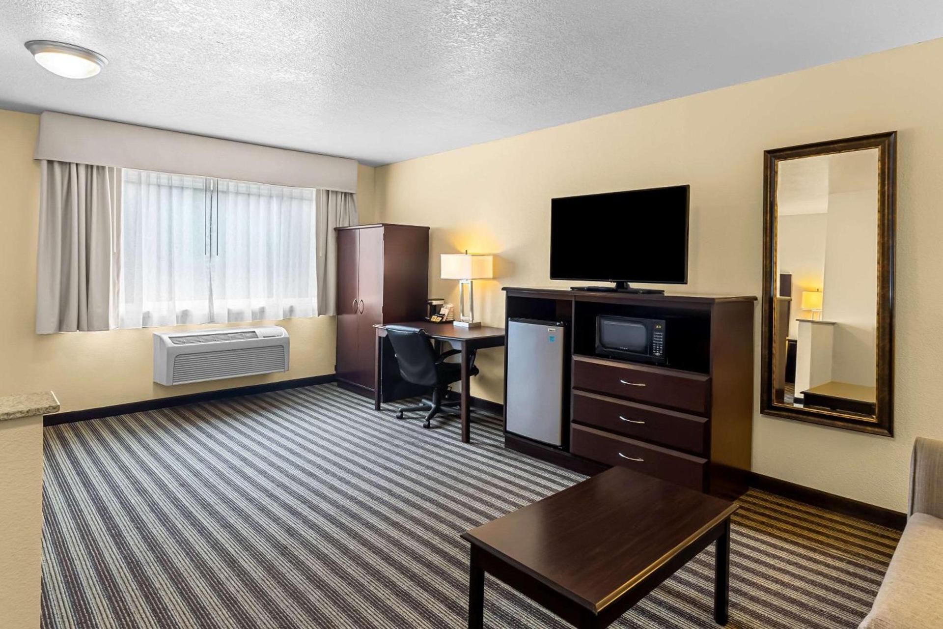 Quality Inn & Suites Vancouver - Hazel Dell photo 18