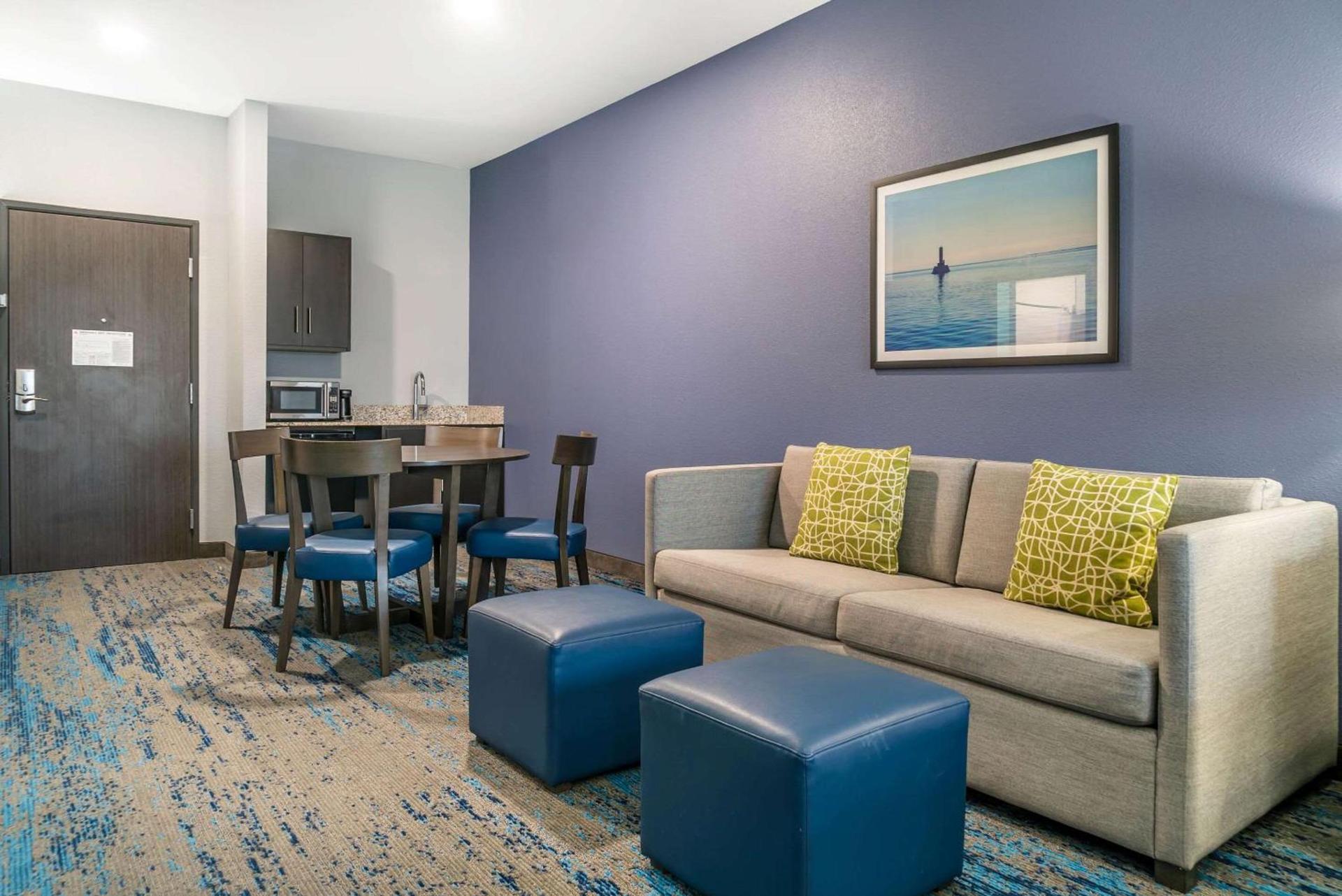 Comfort Inn & Suites Adrian photo 16