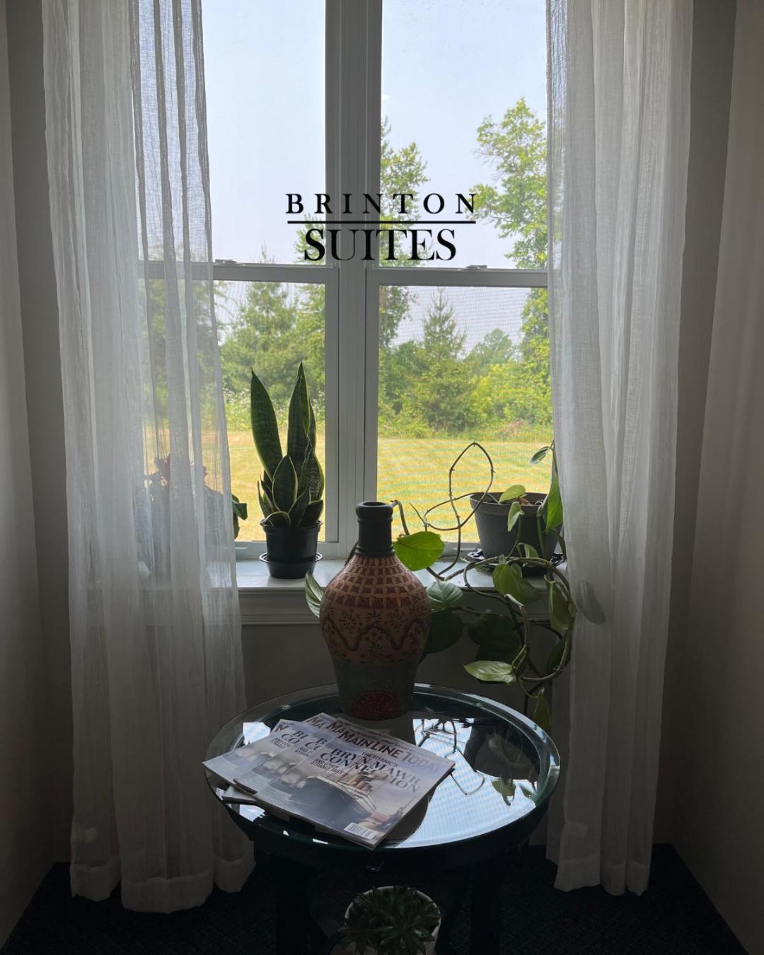 Brinton Suites photo 75